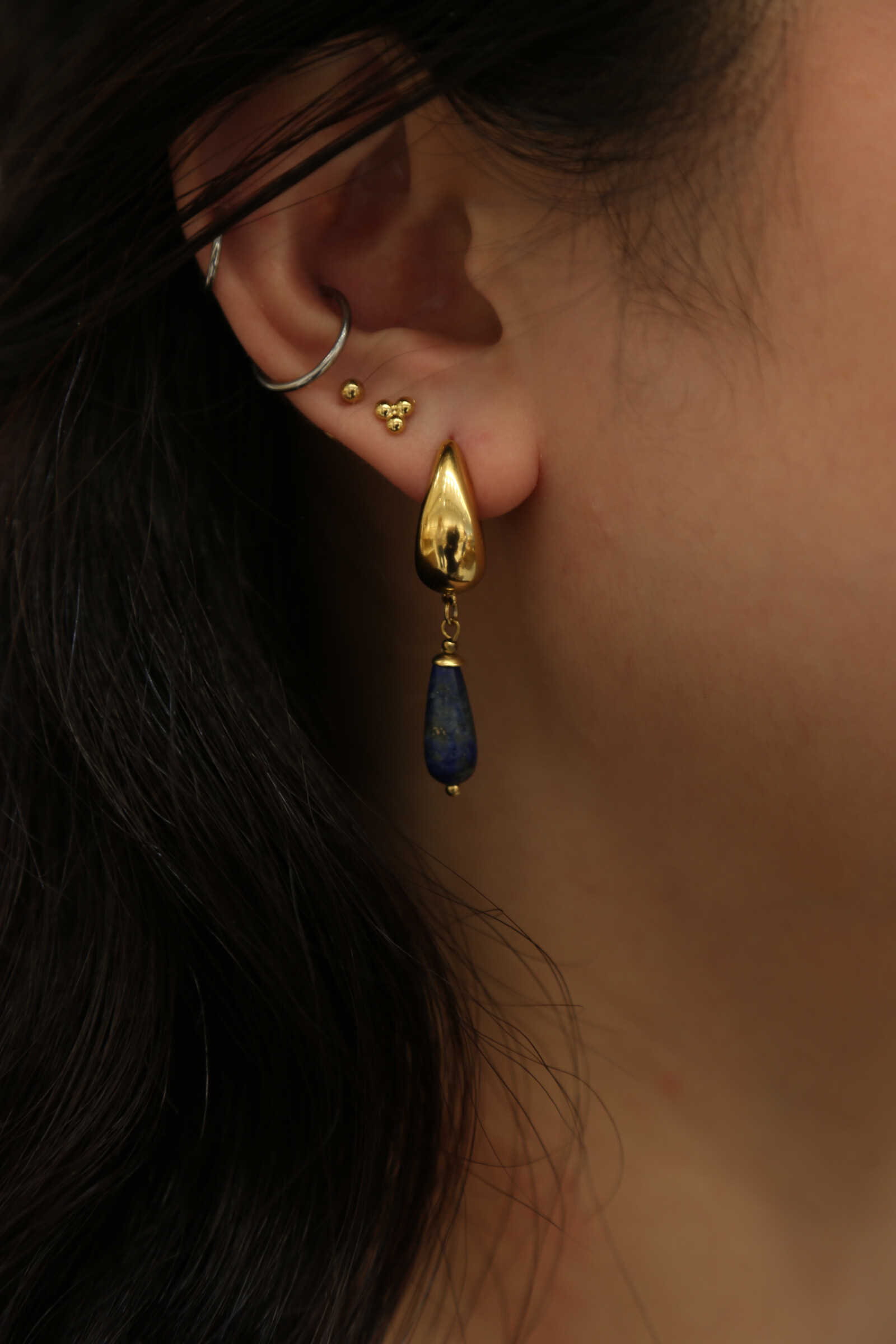 Grossiste MAISON OKAMI - Boucles d'oreilles pendantes goutte et pierre naturelle