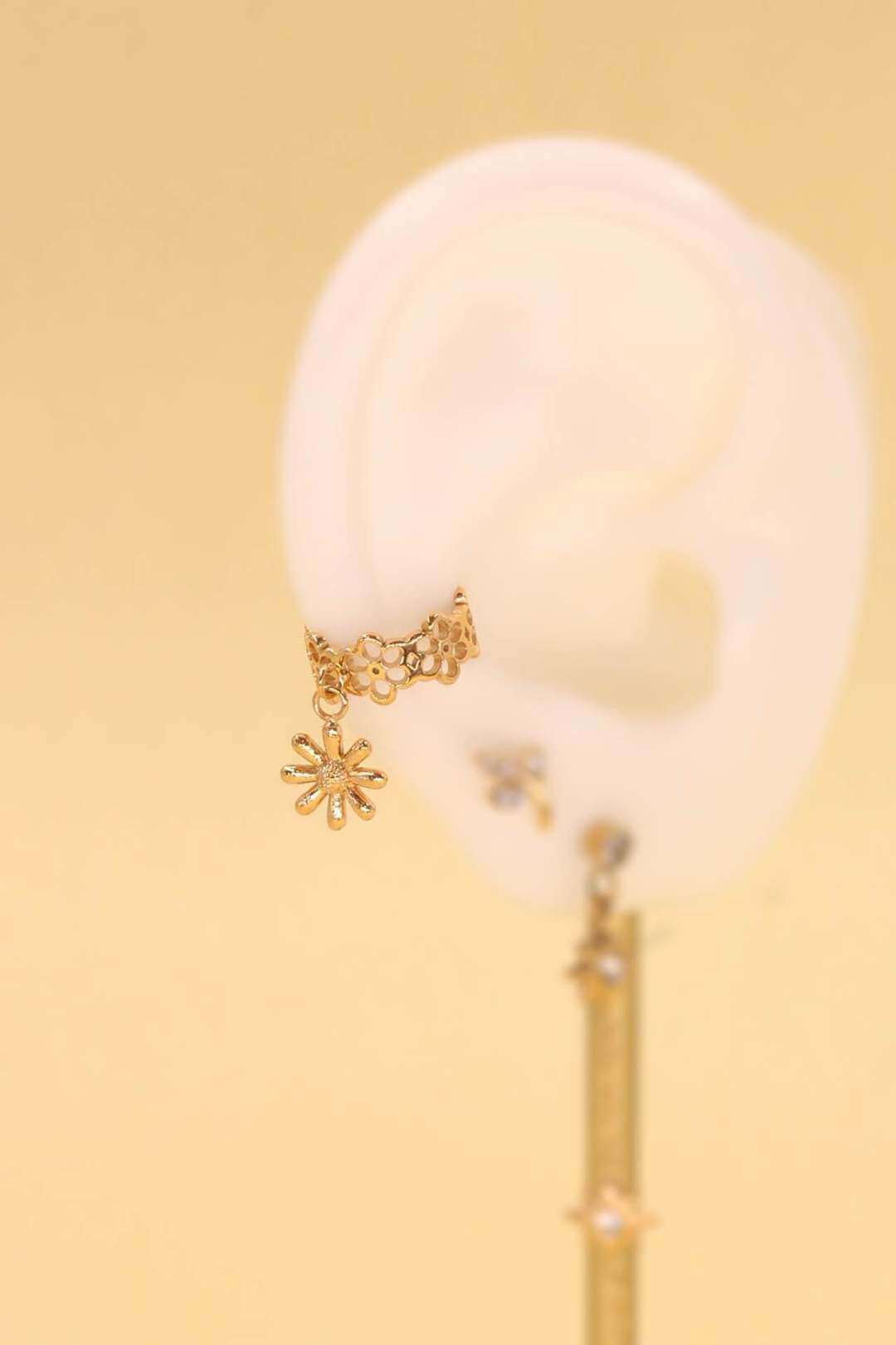 Wholesaler MAISON OKAMI - Stainless steel earring with flower-shaped pendant