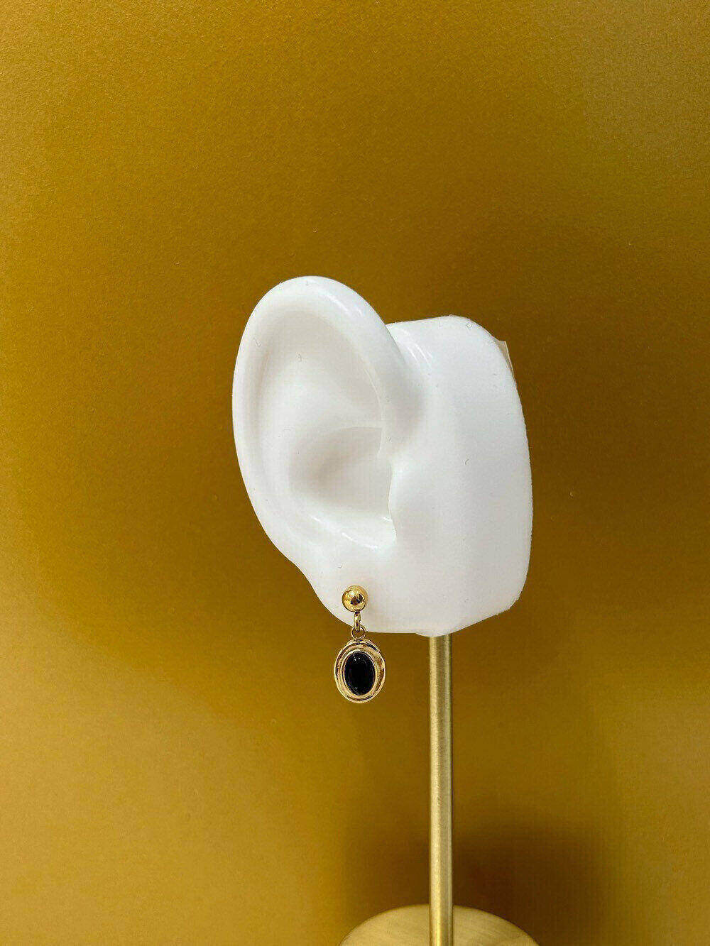 Grossiste MAISON OKAMI - Boucles d’oreilles pendantes ovales avec pierre sertie