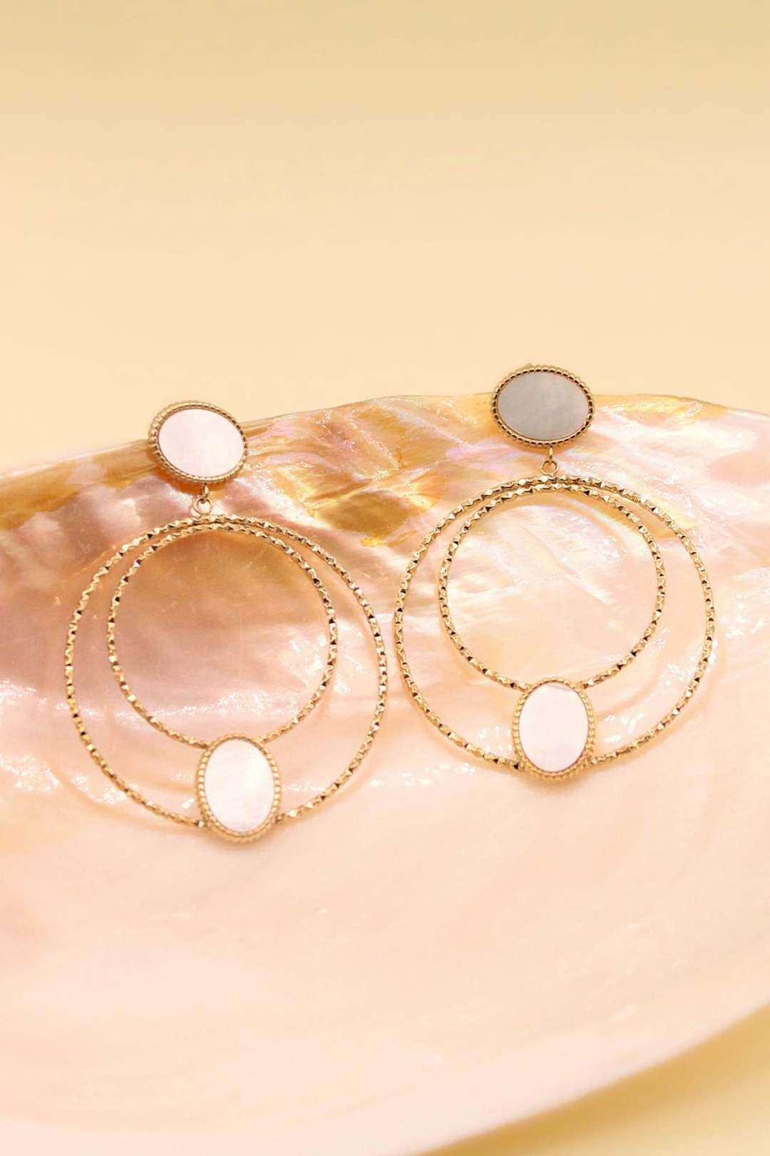 Grossiste MAISON OKAMI - Boucles d'oreilles dormeuses acier inoxydable motifs