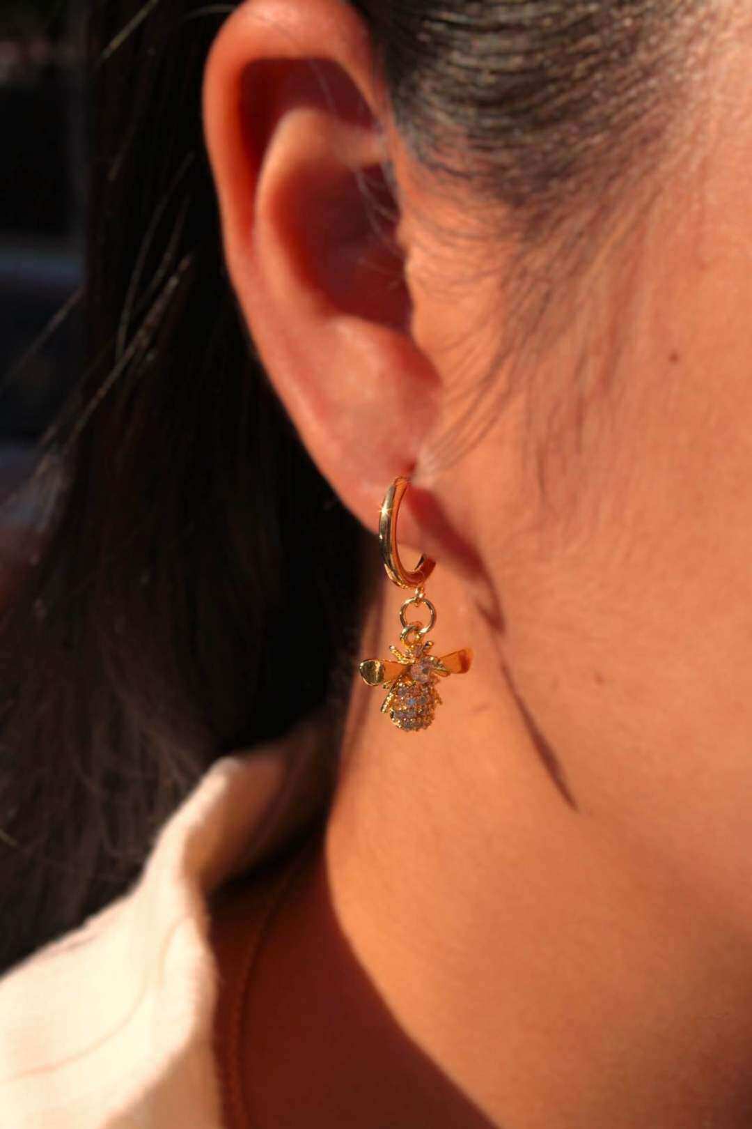Wholesaler MAISON OKAMI - Stainless Steel Bee Hoop Earrings