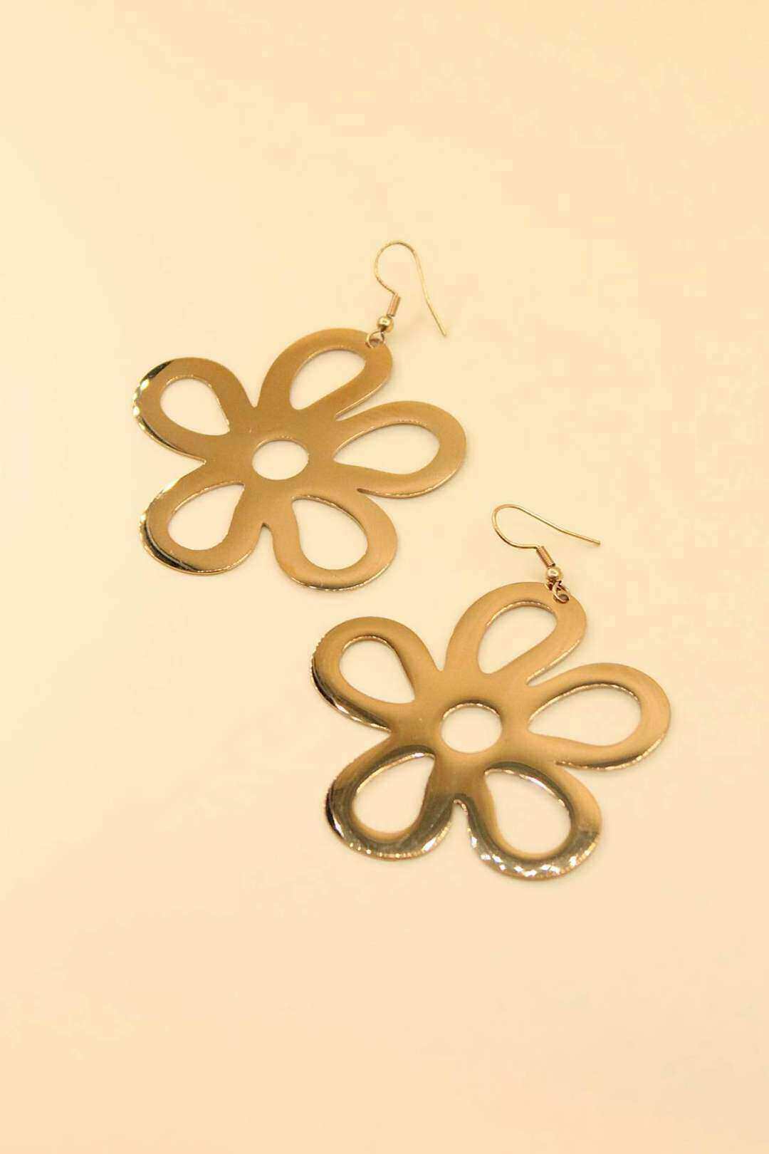 Grossiste MAISON OKAMI - Boucles d'oreilles fleur acier inoxydable