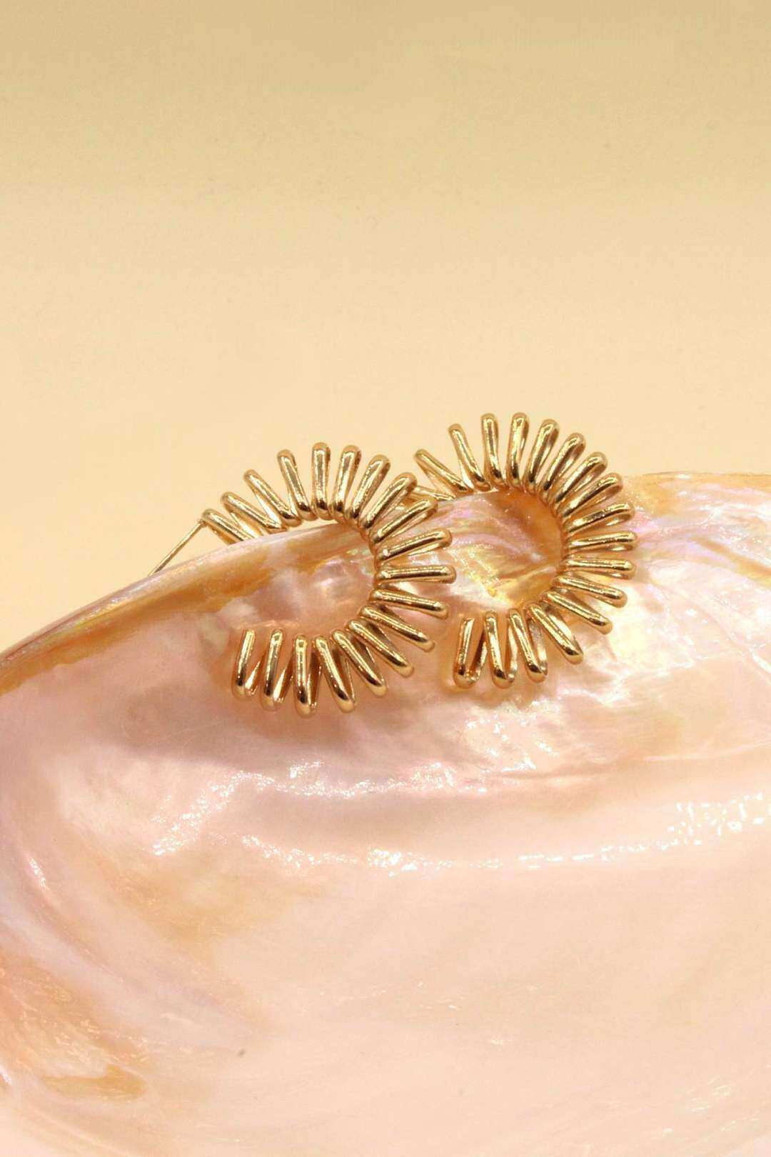 Grossista MAISON OKAMI - Orecchini a spirale in acciaio inossidabile