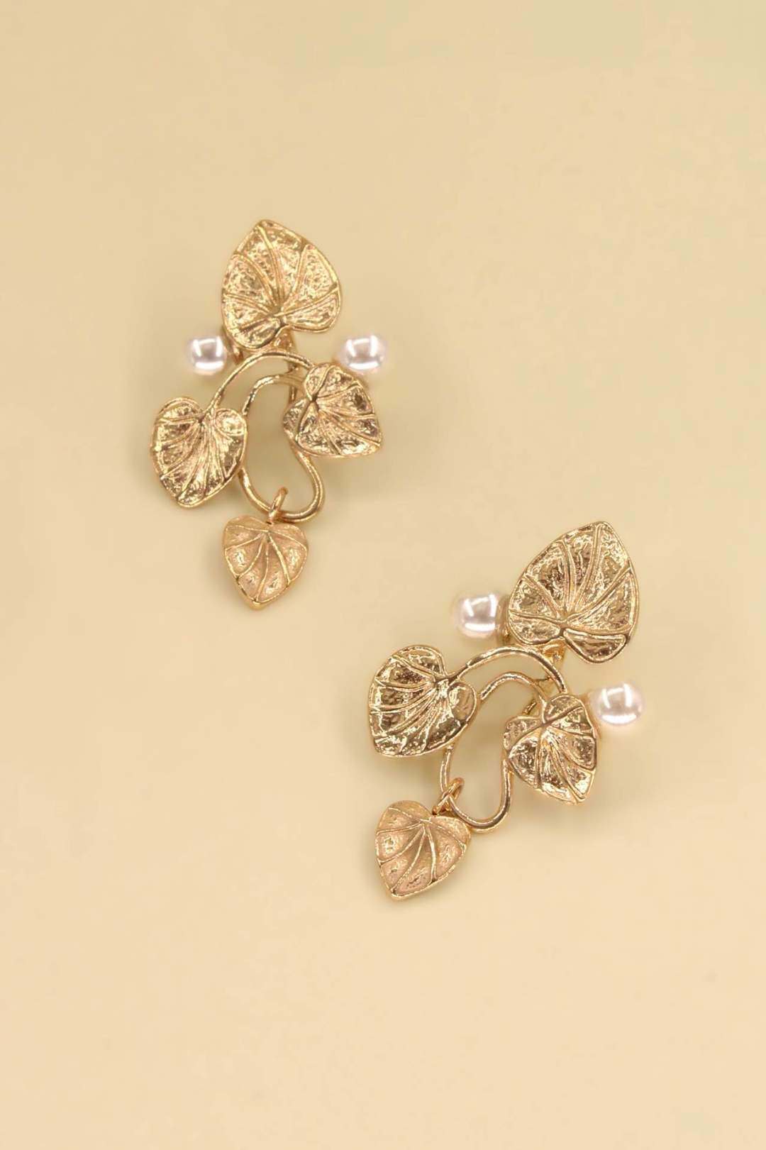 Grossiste MAISON OKAMI - Boucles d'oreilles feuille acier inoxydable