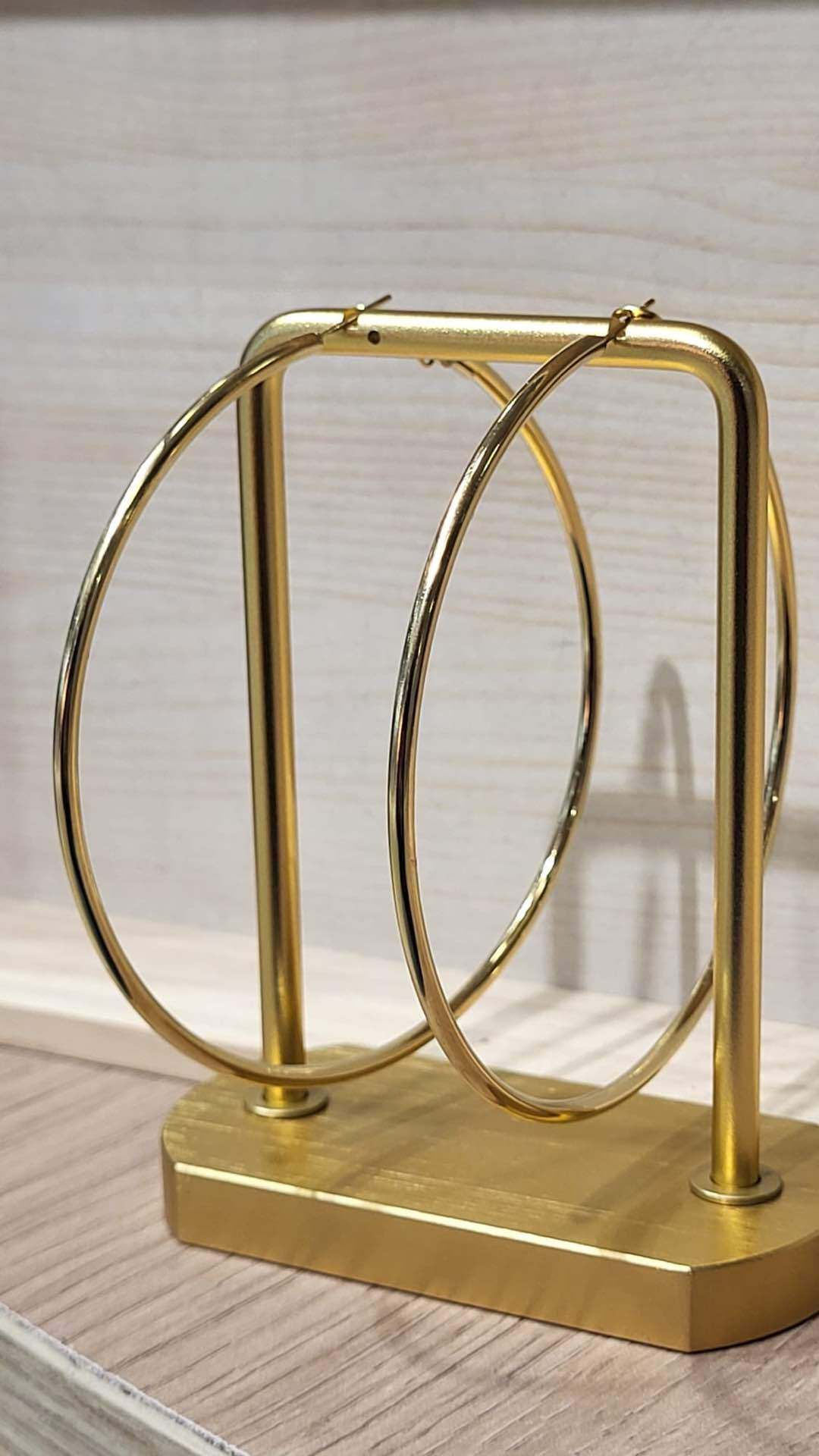 Grossiste MAISON OKAMI - Boucles d'oreilles créoles en acier inoxydable - Design moderne