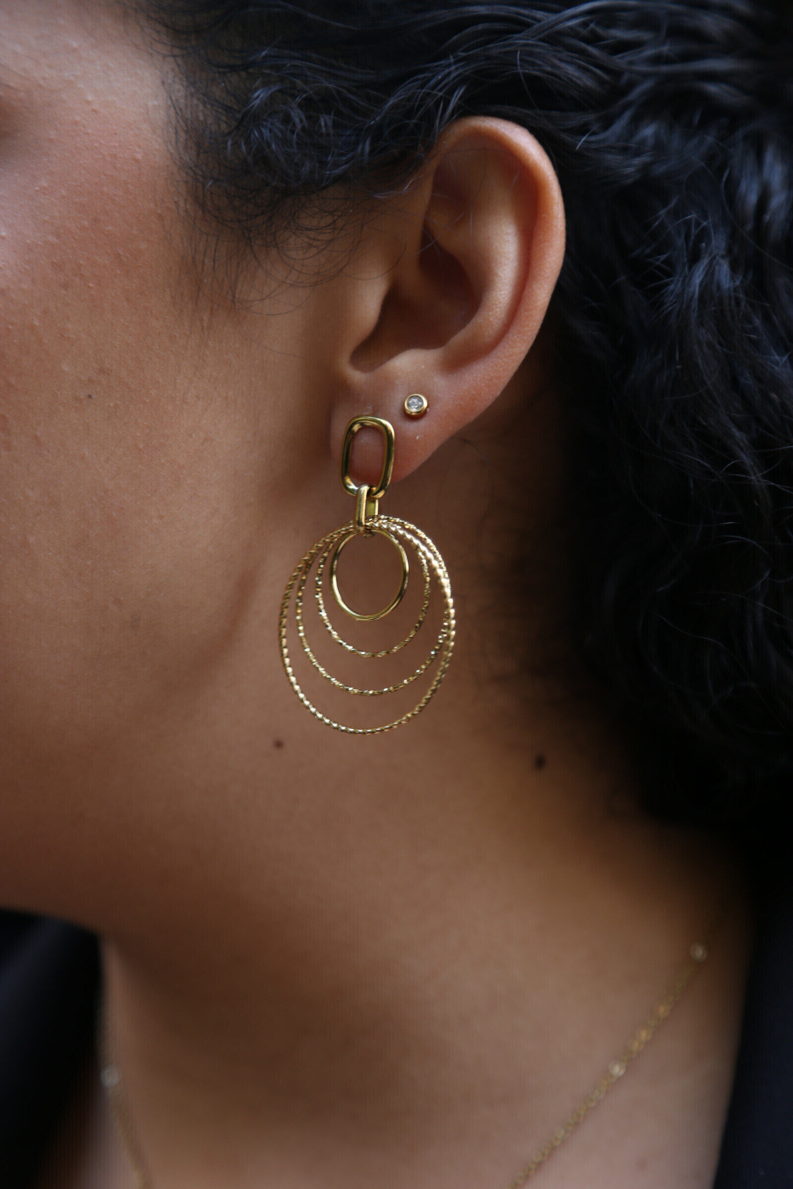 Wholesaler MAISON OKAMI - Intertwined circle stainless steel earrings