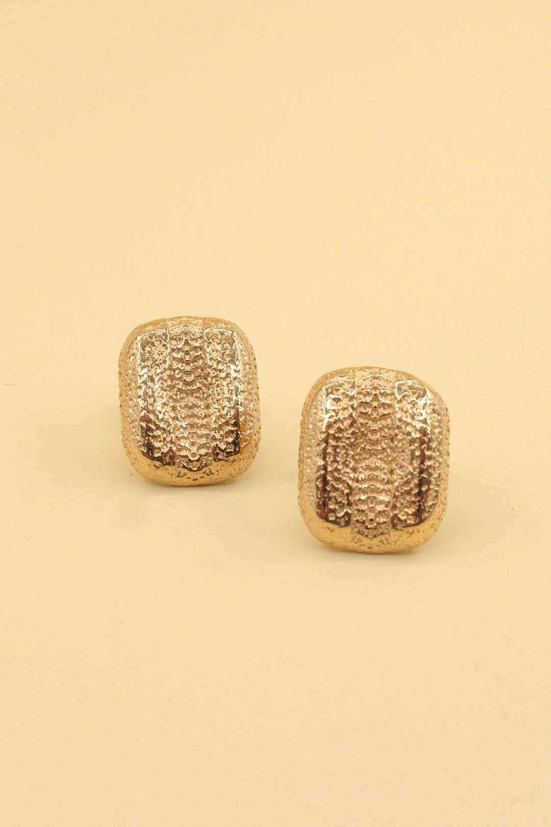 Wholesaler MAISON OKAMI - Textured square stainless steel earrings