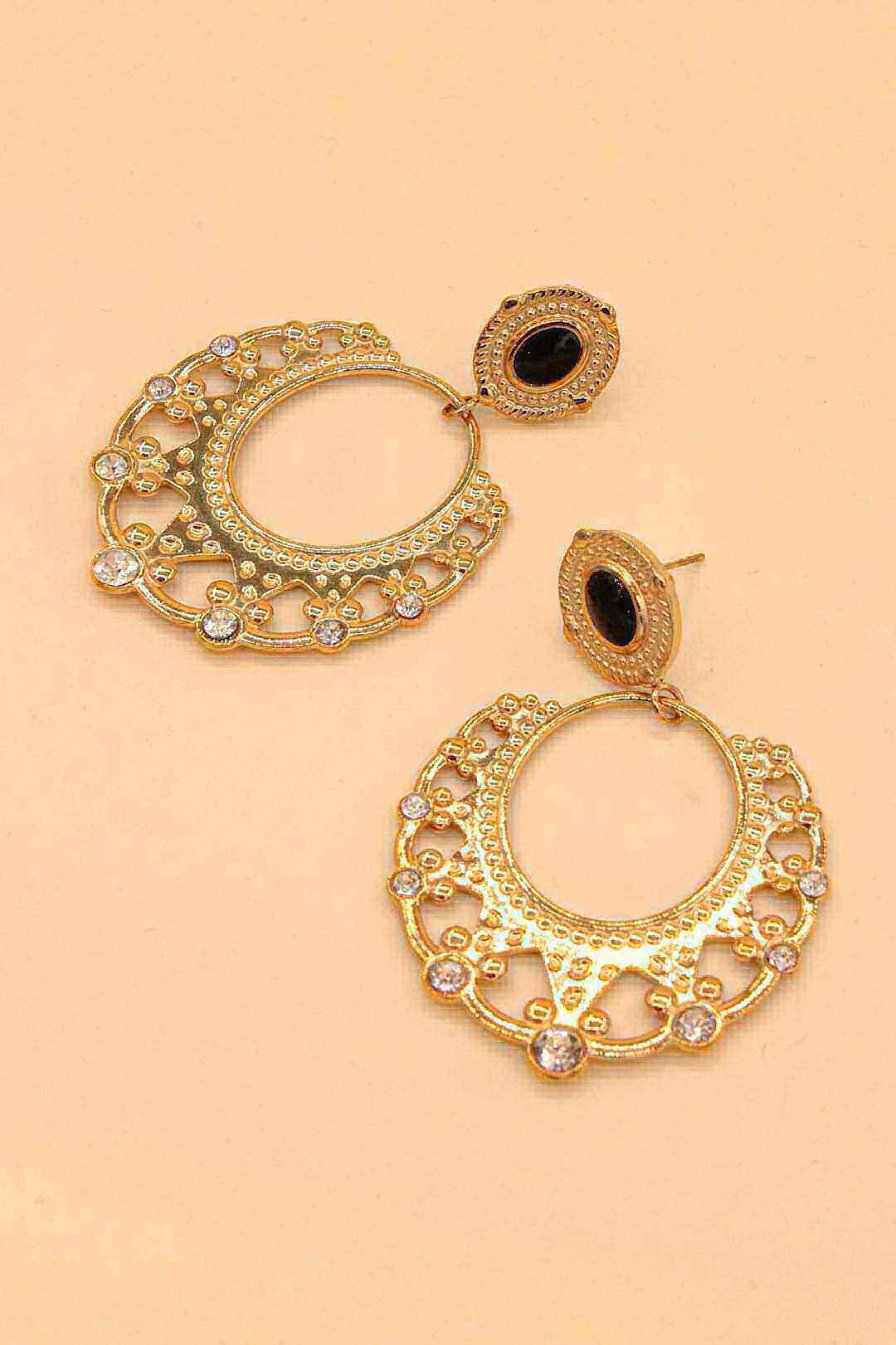 Grossiste MAISON OKAMI - Boucles d'oreilles en acier inoxydable à motif délicat et fermoir clip