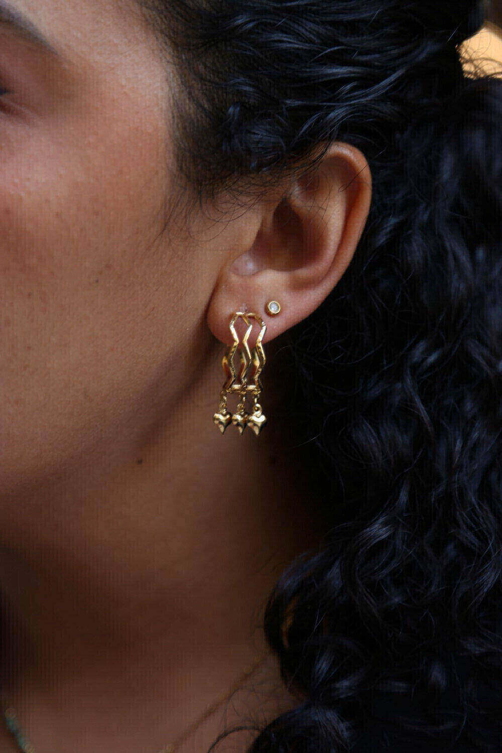 Grossiste MAISON OKAMI - Boucles d'oreilles pendantes cœurs acier inoxydable