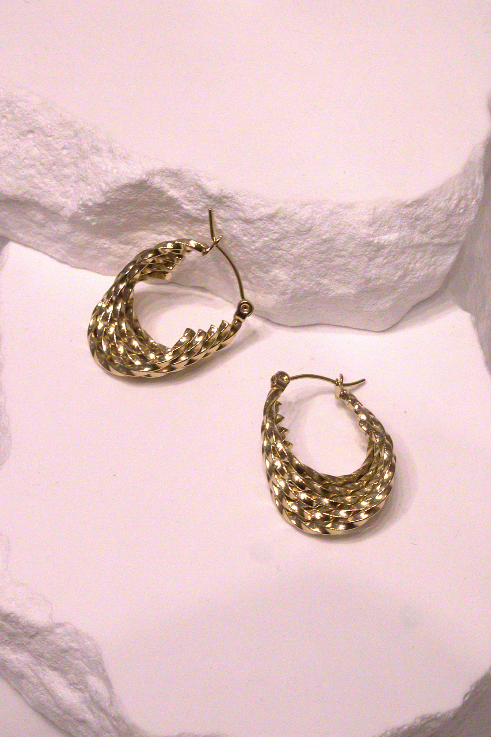 Wholesaler MAISON OKAMI - Braided spiral effect hoop earrings