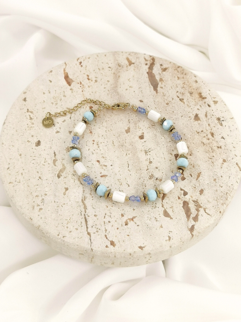 Grossista MAISON OKAMI - Bracciale con perline e charm geometrico