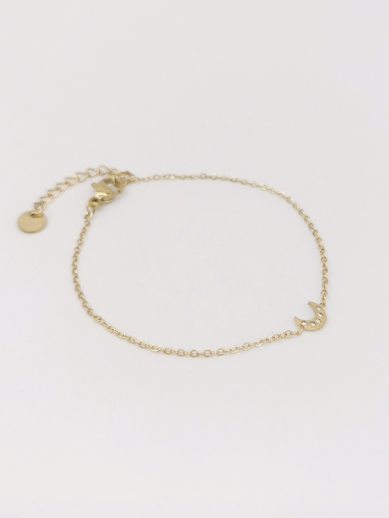 Grossiste MAISON OKAMI - Bracelet fin avec pendentif demi-lune sertie de zirconium