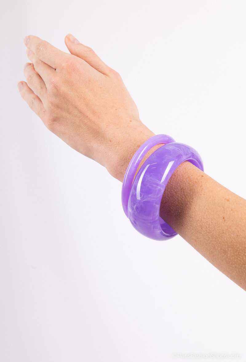 Mayorista MAISON OKAMI - Pulsera fina de resina con diseño minimalista.