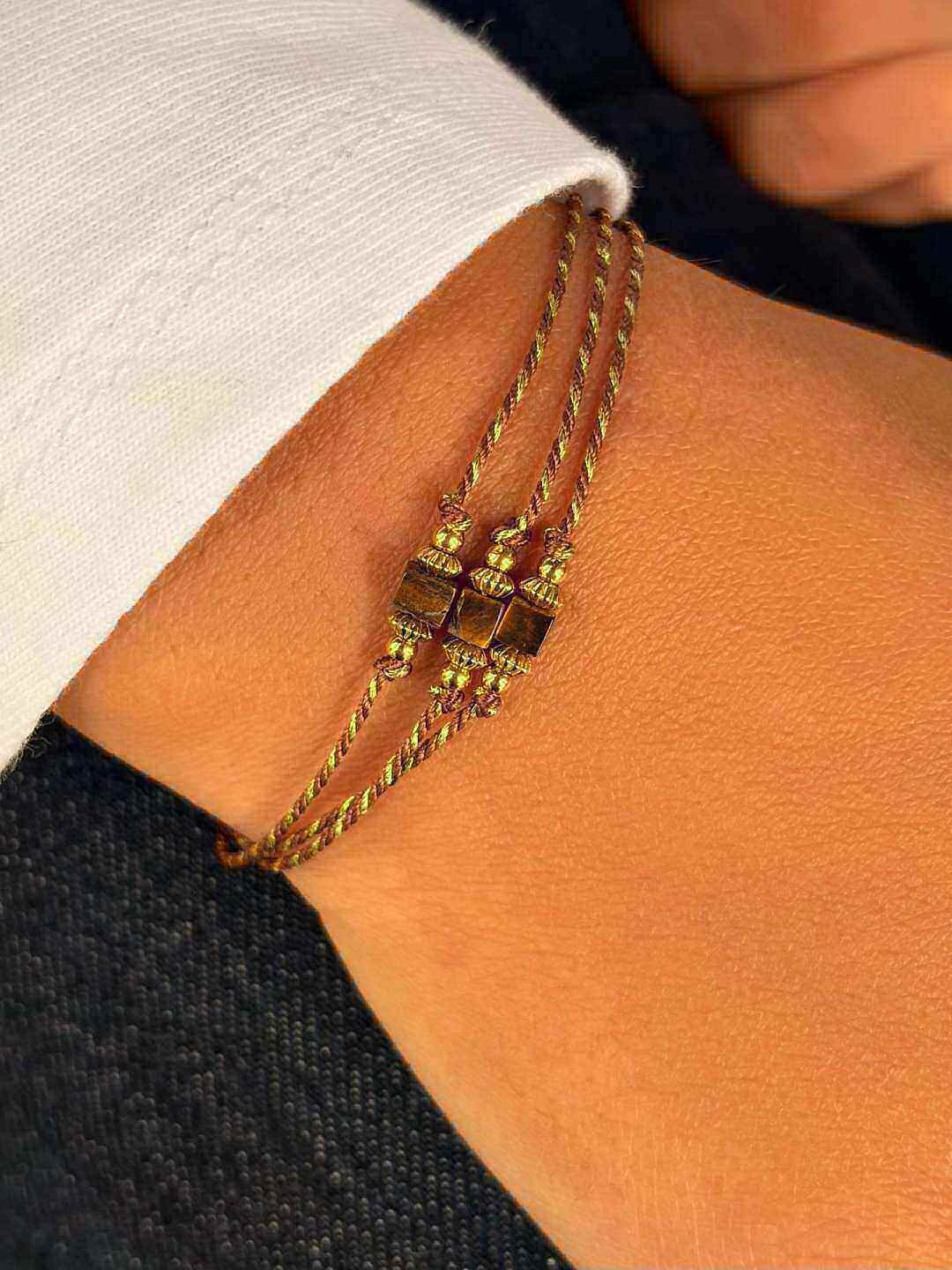 Grossista MAISON OKAMI - Bracciale a Doppia Catena in Acciaio Inossidabile con Motivi Eleganti