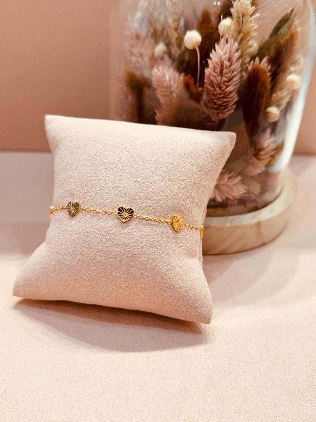Grossiste MAISON OKAMI - Bracelet en Acier Inoxydable avec Motifs en Cœur