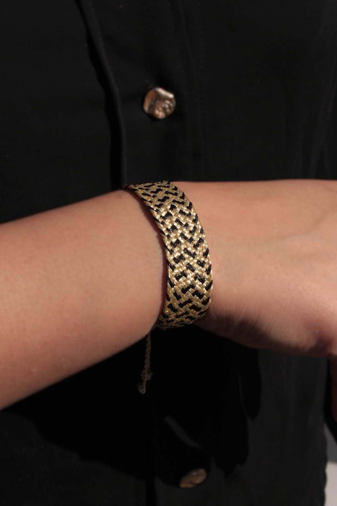 Grossiste MAISON OKAMI - Bracelet tressé motifs géométriques