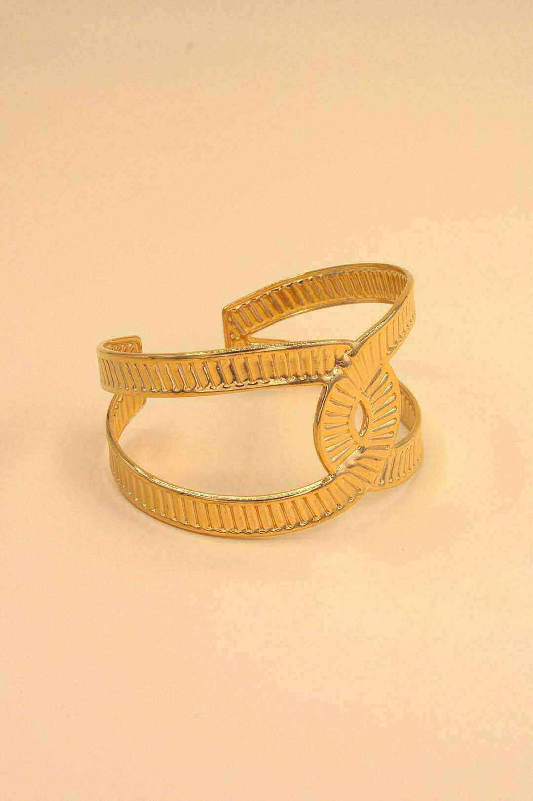 Grossista MAISON OKAMI - Bracciale in Acciaio Inossidabile con Design Sobrio