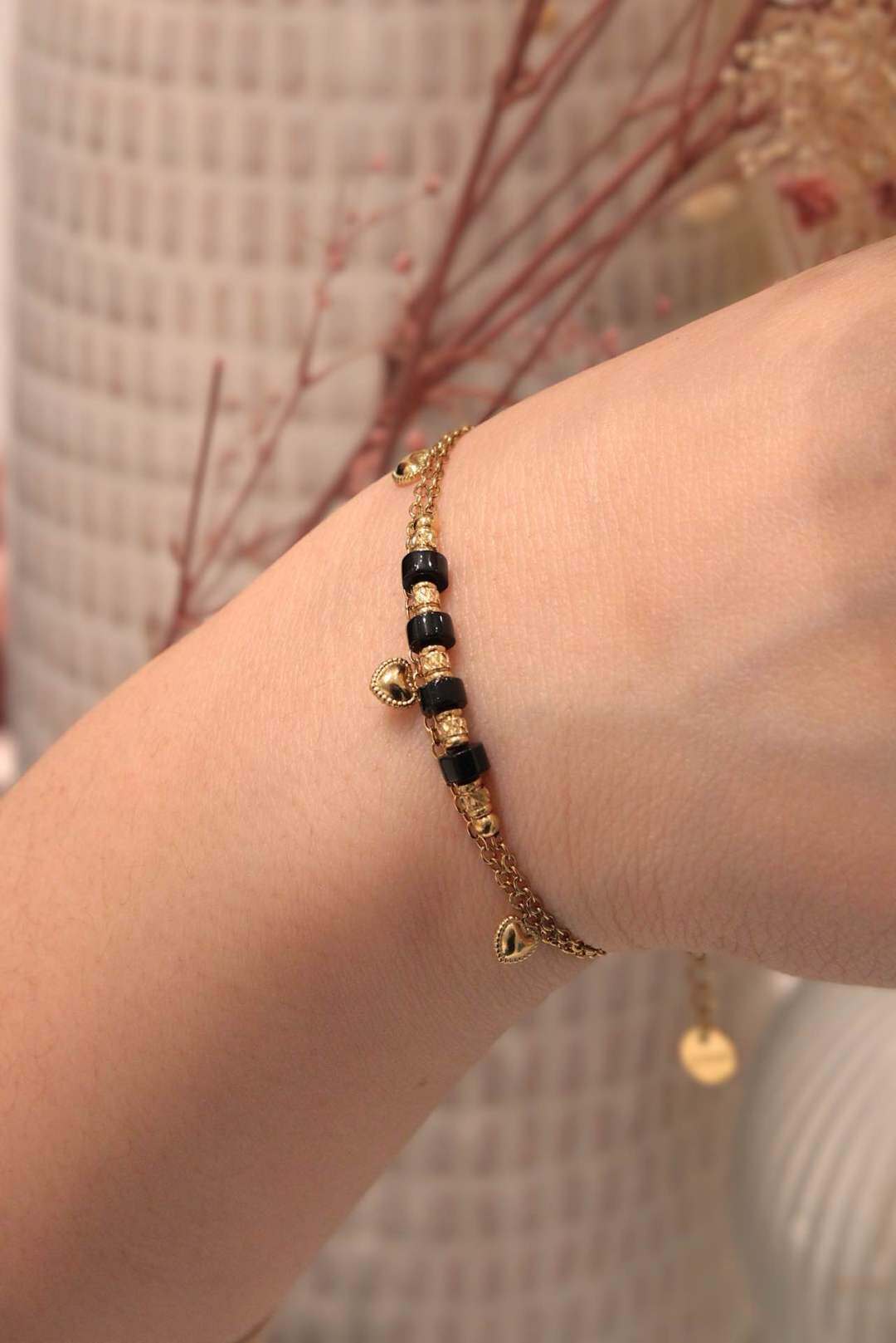 Wholesaler MAISON OKAMI - Natural Stone Bracelet with Heart-Shaped Charms
