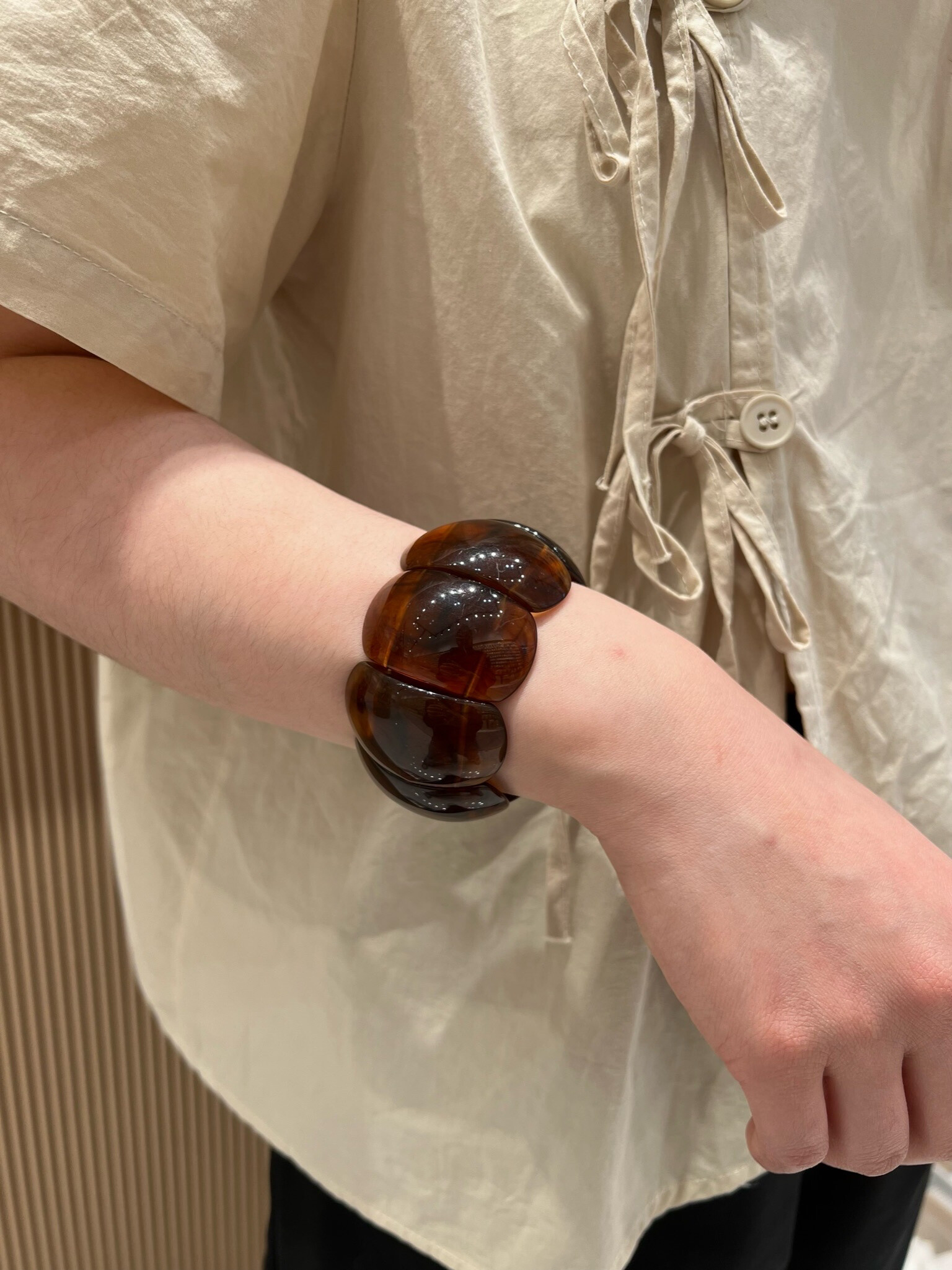 Grossiste MAISON OKAMI - Bracelet large en résine effet marbré