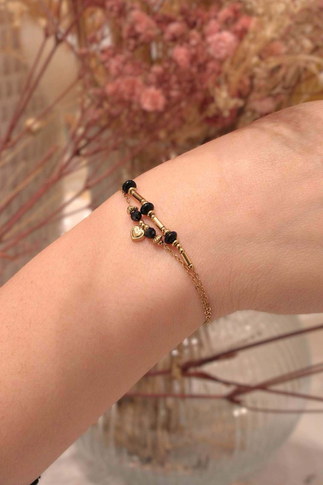 Grossiste MAISON OKAMI - Bracelet en Pierre Naturelle avec Détails Dorés