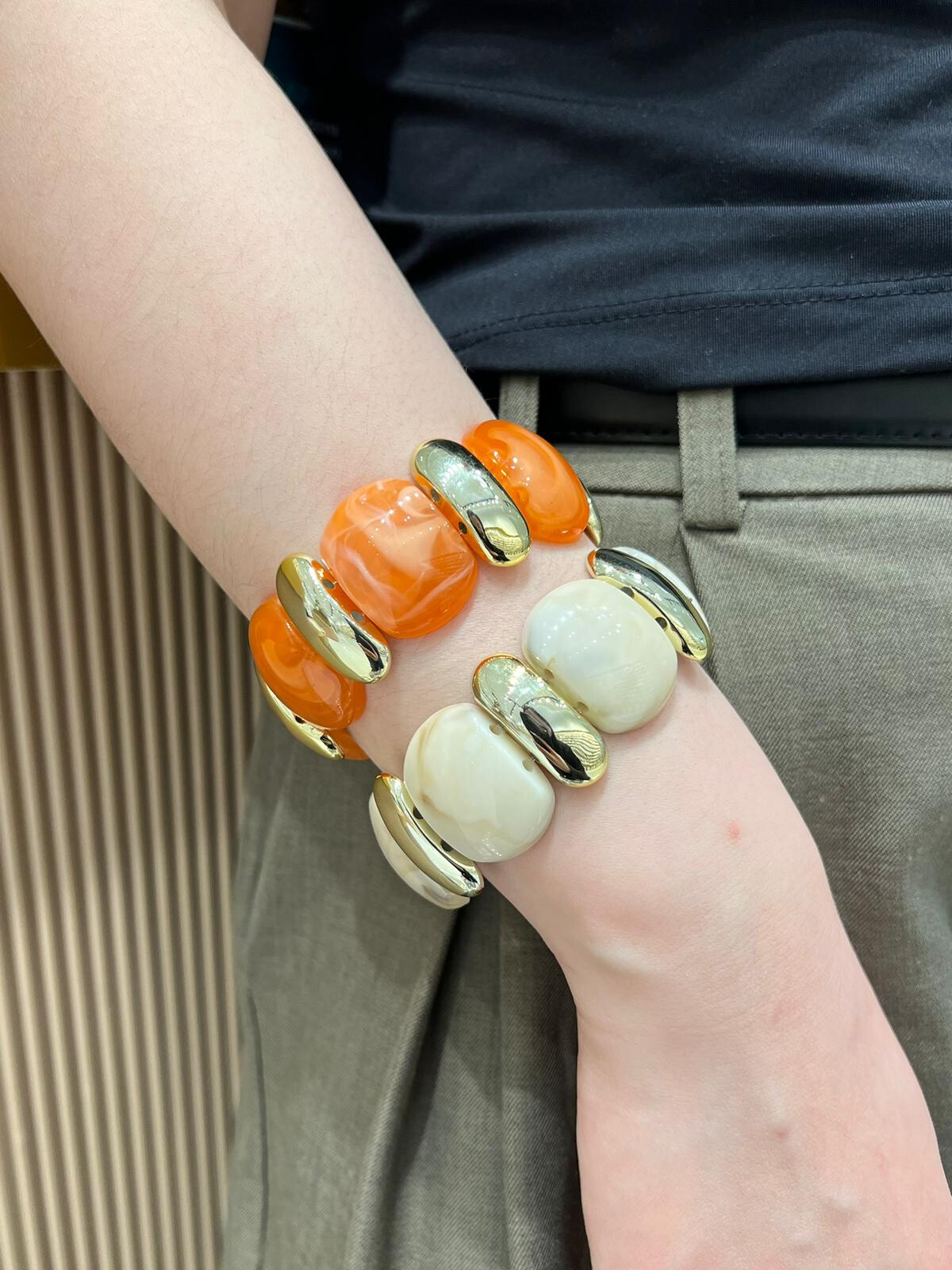 Grossiste MAISON OKAMI - Bracelet chunky en résine marbrée