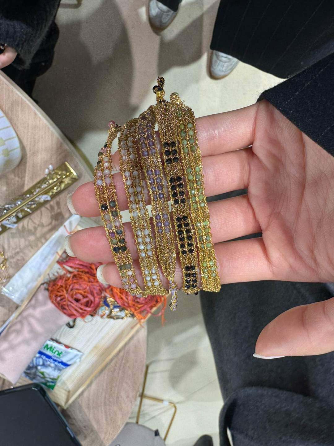 Mayorista MAISON OKAMI - Pulsera de piedras naturales y cadena dorada
