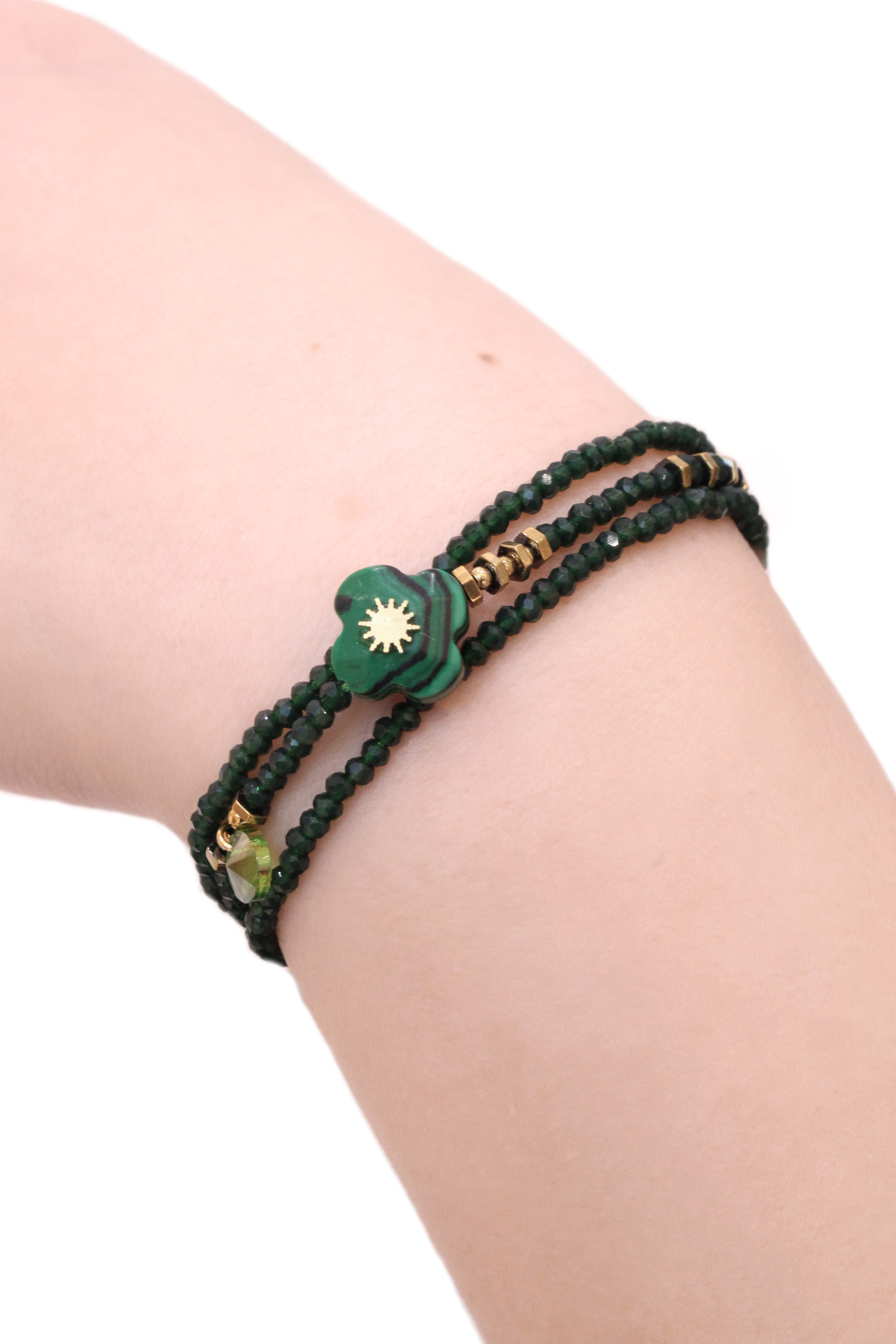 Wholesaler MAISON OKAMI - Two bracelet and necklace in a pearl flower