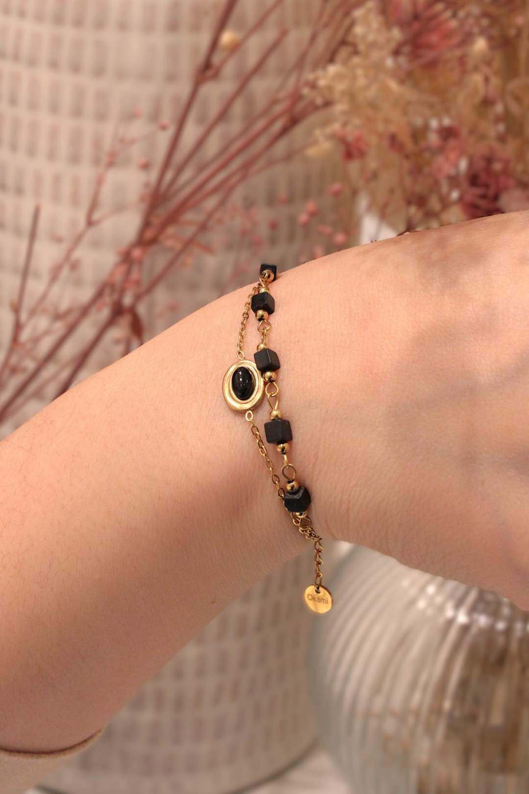 Wholesaler MAISON OKAMI - Natural Stone Bracelet with Golden Accents and Easy Clasp