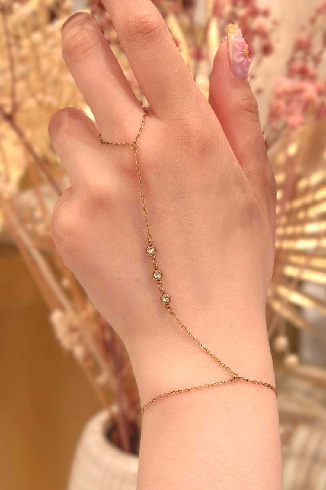 Großhändler MAISON OKAMI - Handkette Armband aus Edelstahl