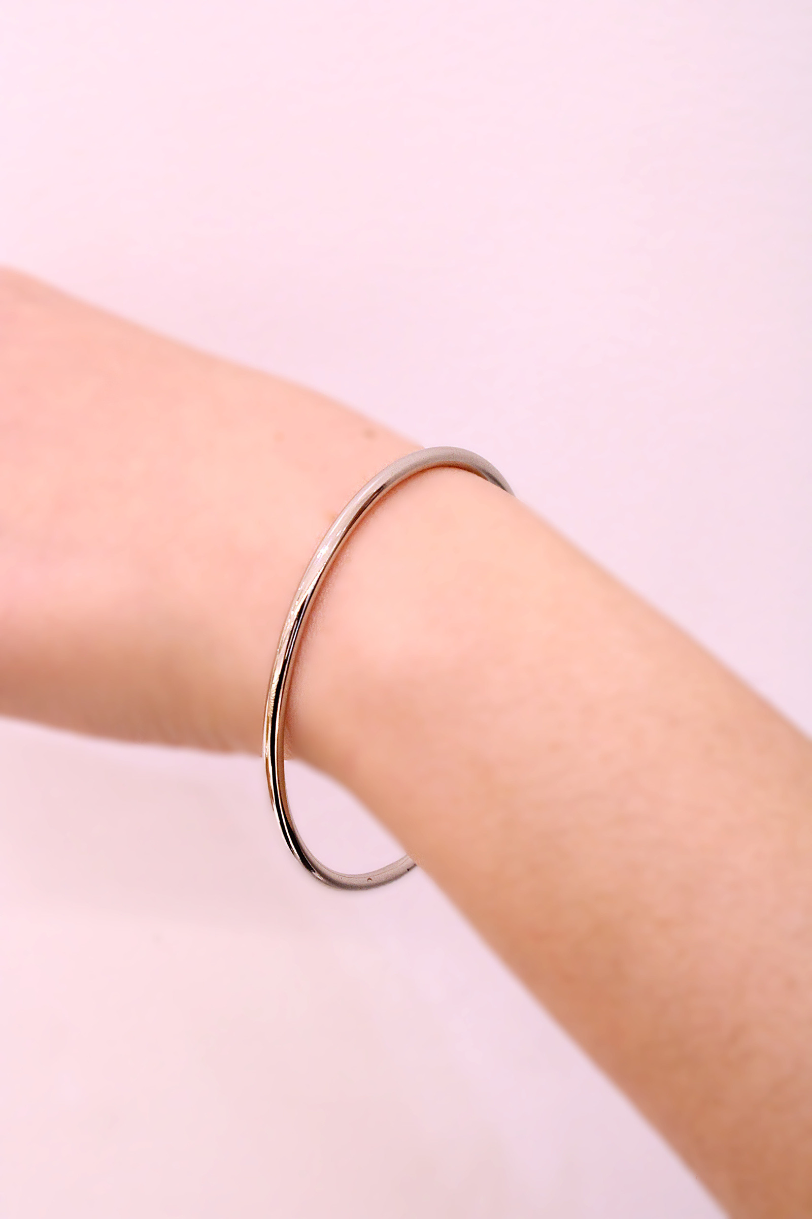 Grossiste MAISON OKAMI - Bracelet Minimaliste en Acier Inoxydable - Maison Okami