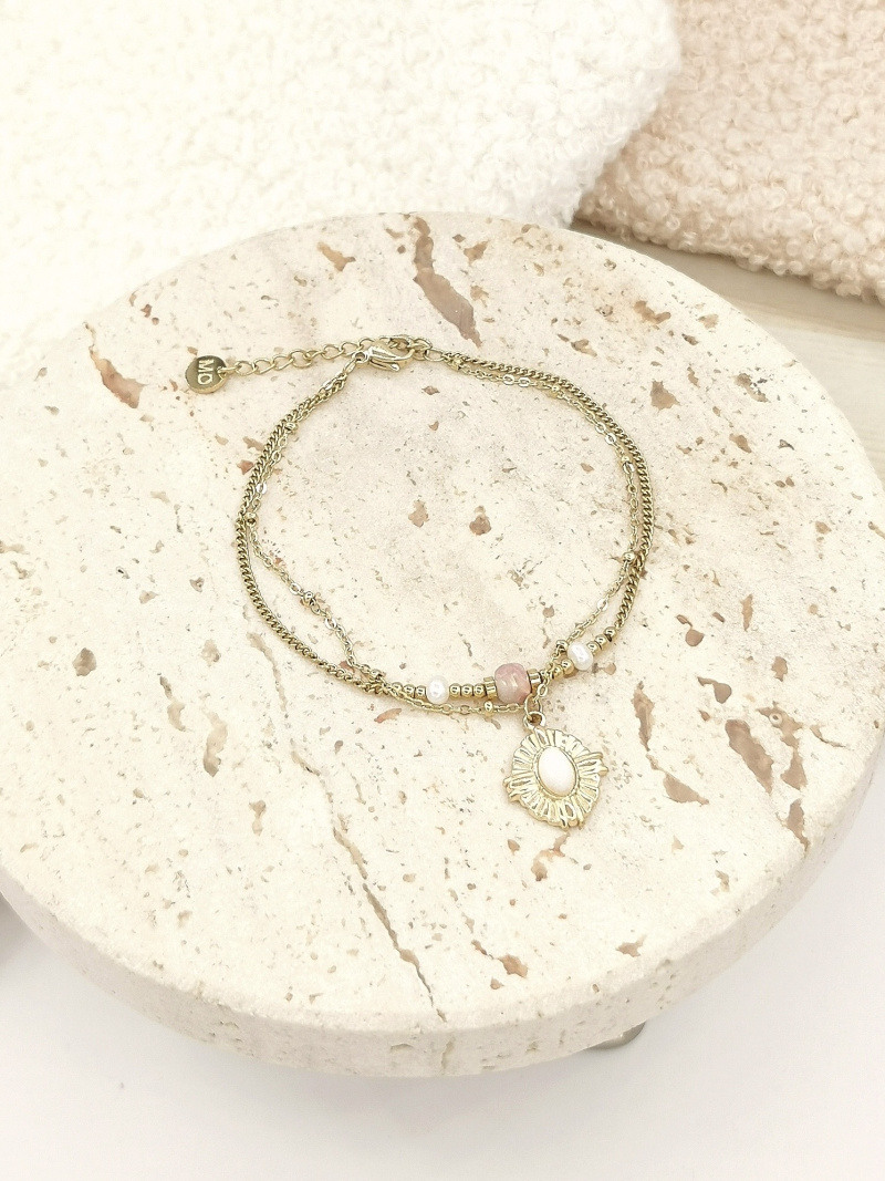 Grossiste MAISON OKAMI - Bracelet chaîne avec pendentif solaire et perles