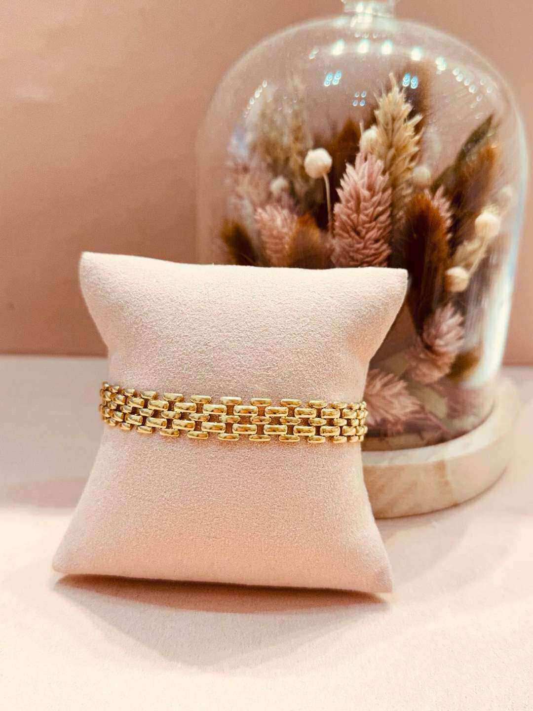 Wholesaler MAISON OKAMI - Stainless Steel Bracelet with Sleek Design and Origami Links