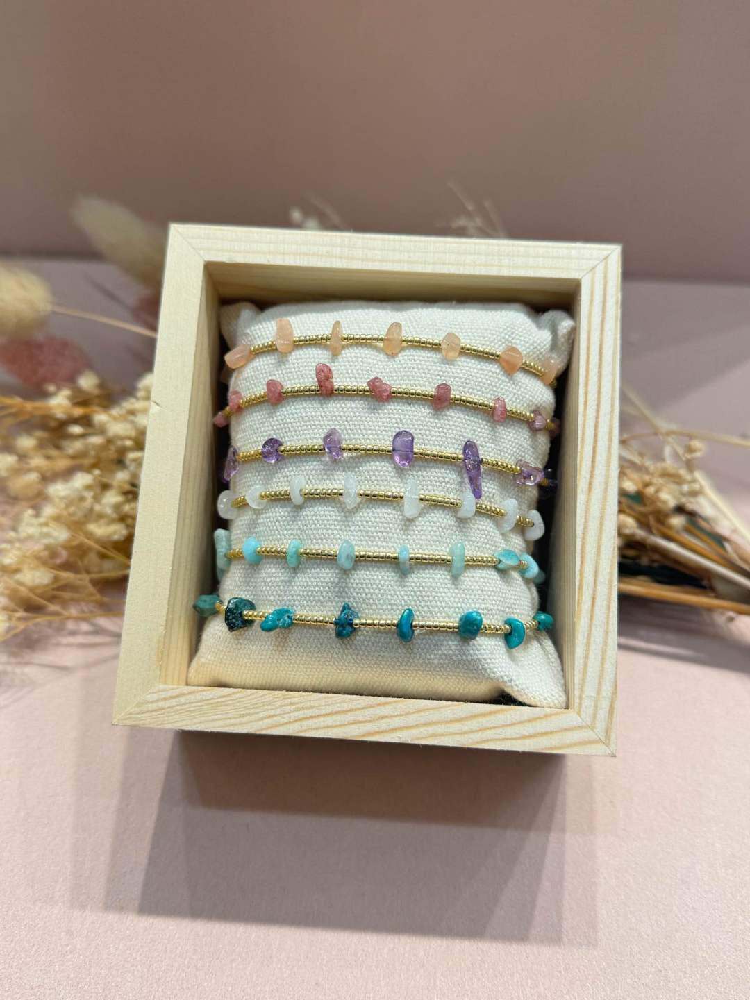 Wholesaler MAISON OKAMI - Natural Stone Bracelet with a Sleek Design