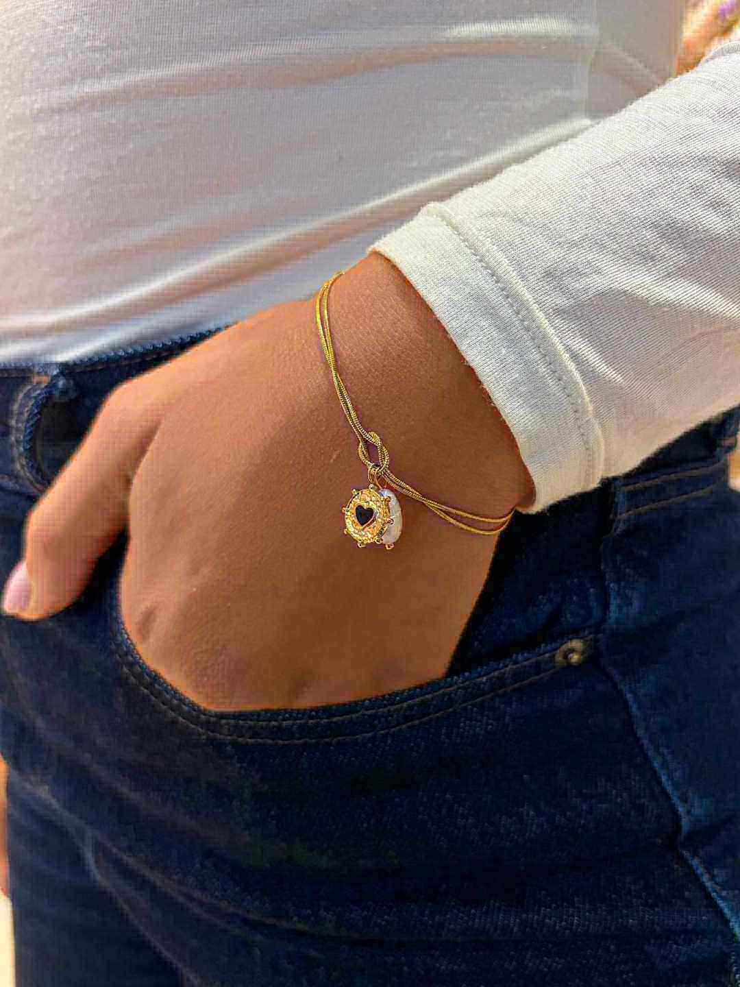 Grossiste MAISON OKAMI - Bracelet en Acier Inoxydable avec Médaillon