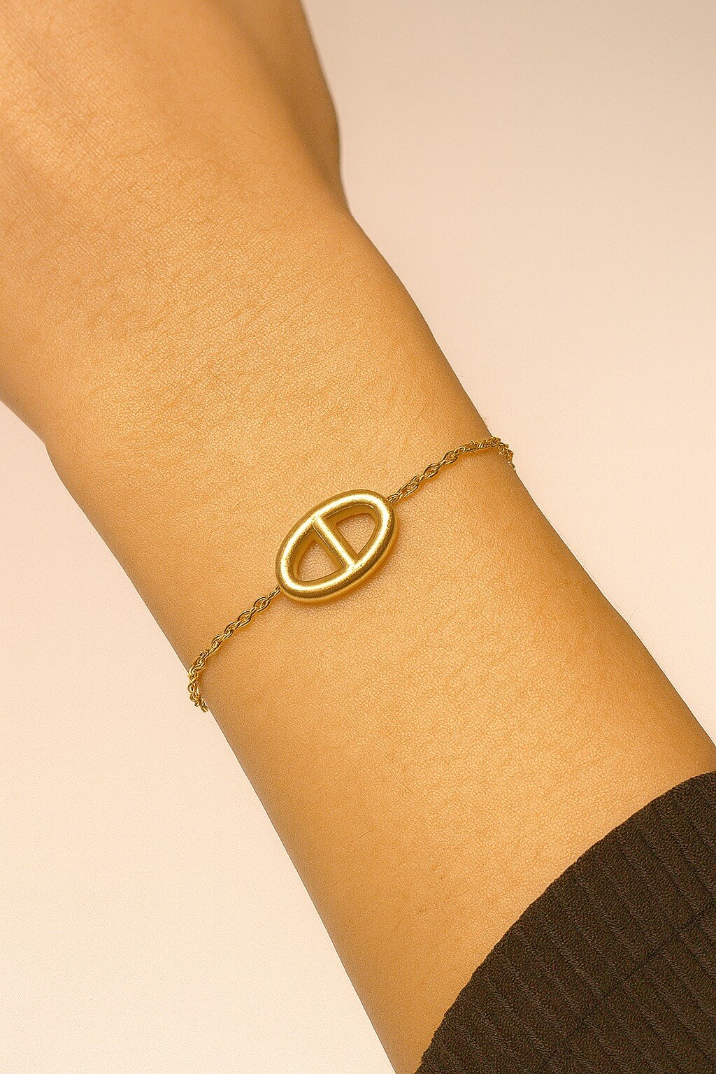 Grossista MAISON OKAMI - Bracciale a catena con maglia ovale di firma