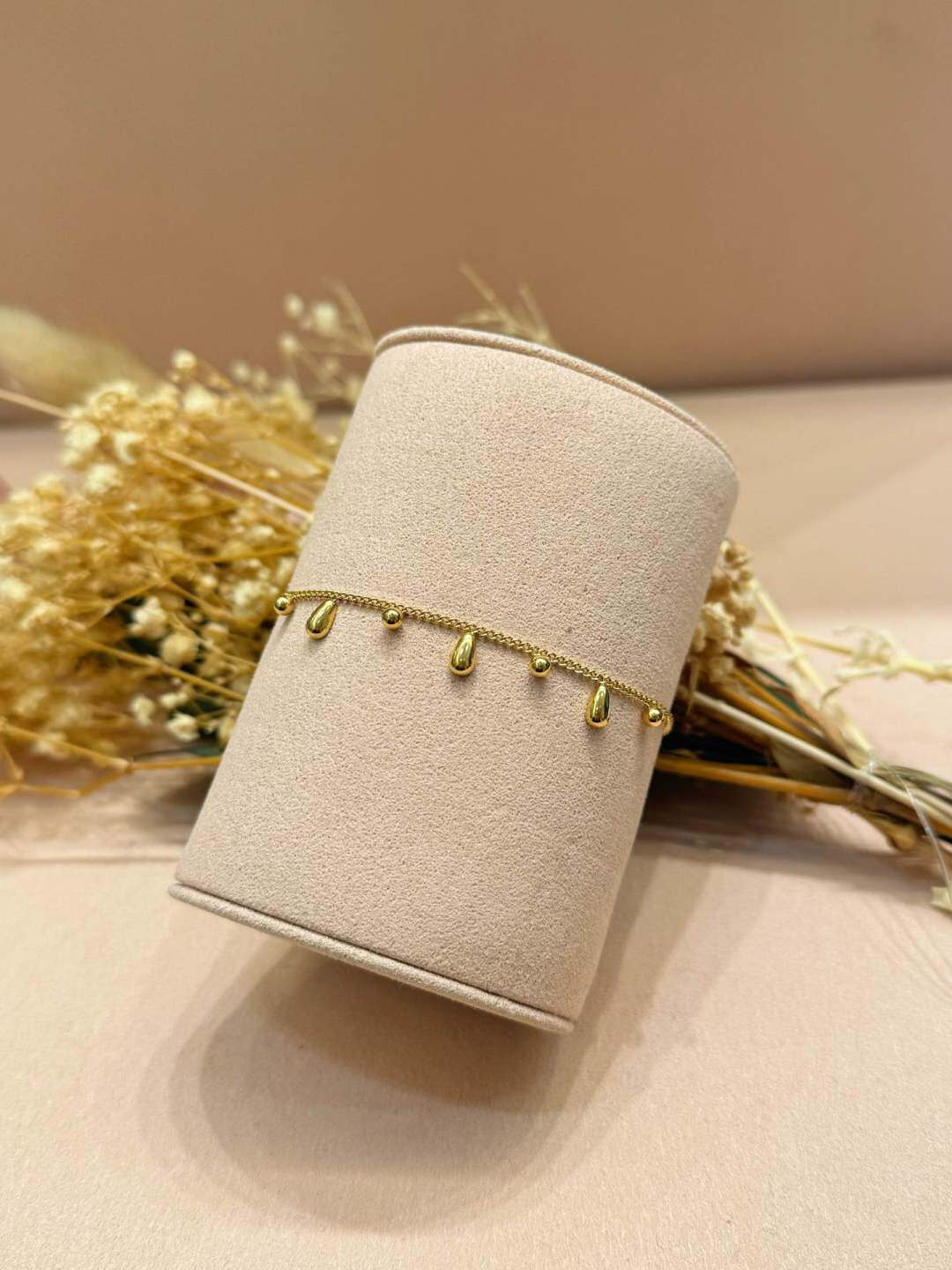 Wholesaler MAISON OKAMI - Stainless Steel Bracelet with Elegant Charms