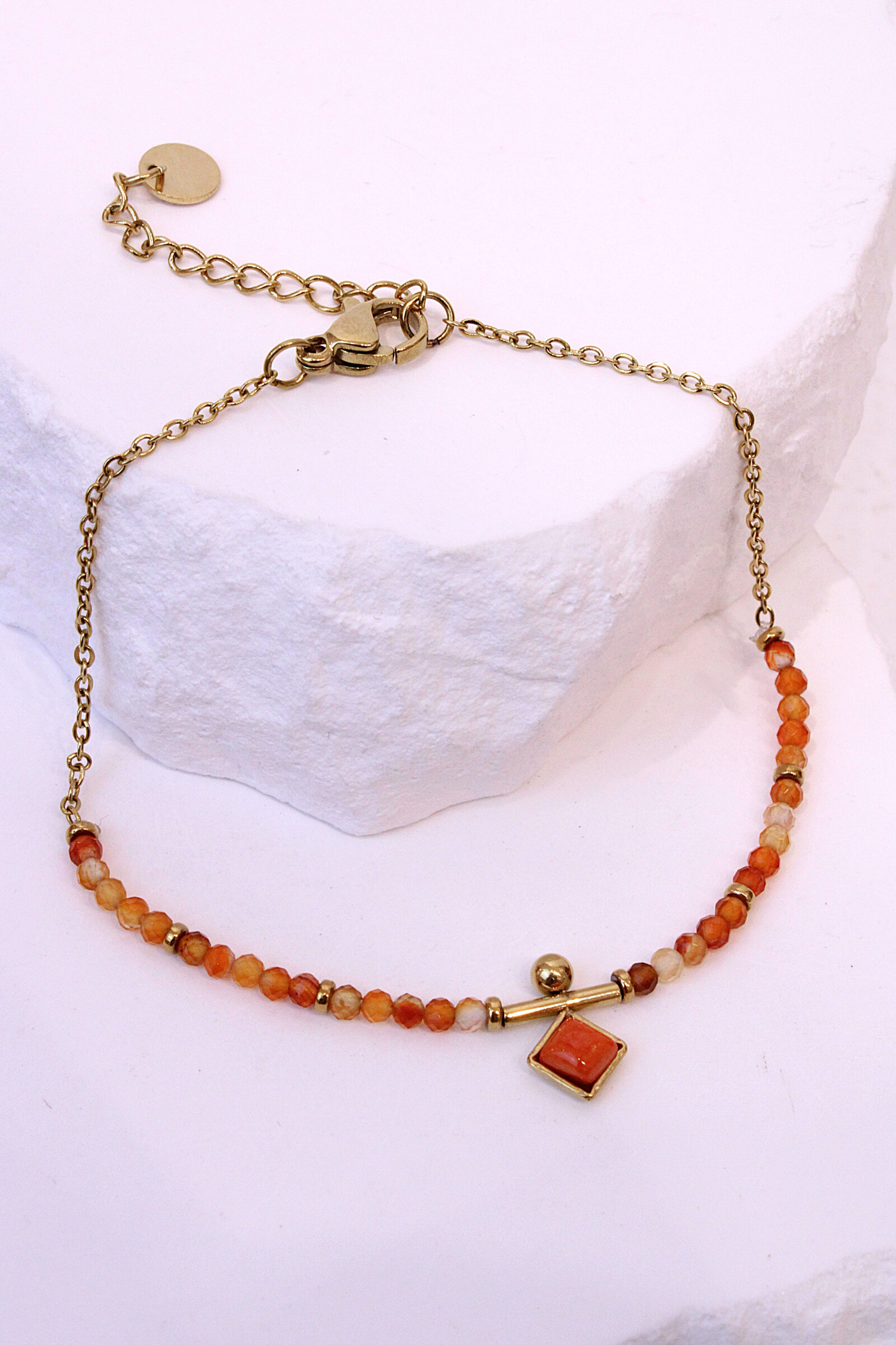 Wholesaler MAISON OKAMI - Fine chain bracelet with natural pearls - Central geometric pendant