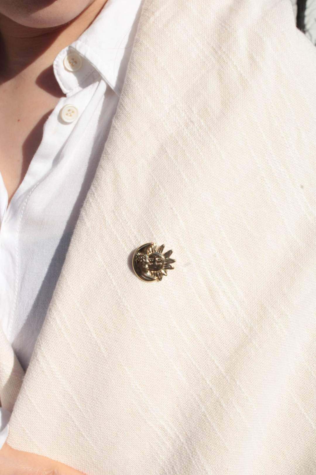 Grossiste MAISON OKAMI - Broche en Acier Inoxydable avec Motif Soleil et Lune