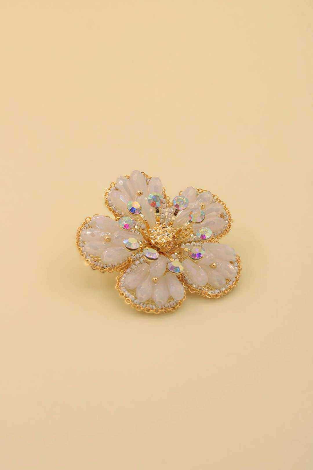 Wholesaler MAISON OKAMI - Floral brooch adorned with stones