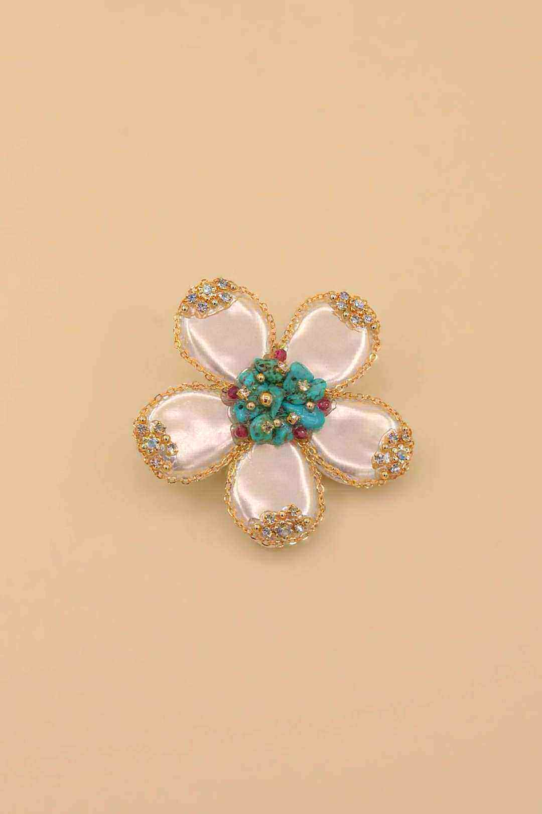 Wholesaler MAISON OKAMI - Stainless steel flower brooch with stones