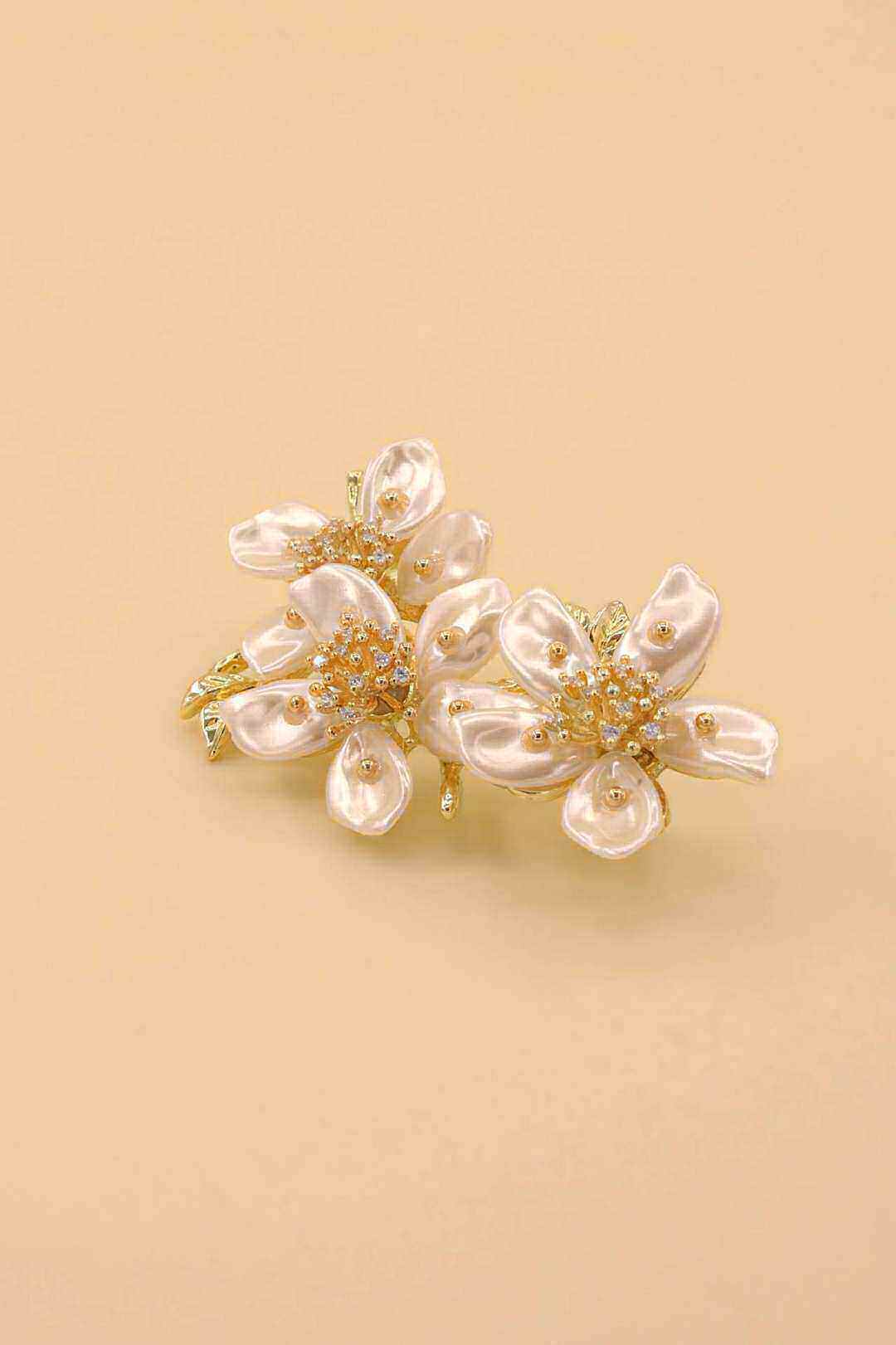 Grossiste MAISON OKAMI - Broche Fleur Acier Inoxydable