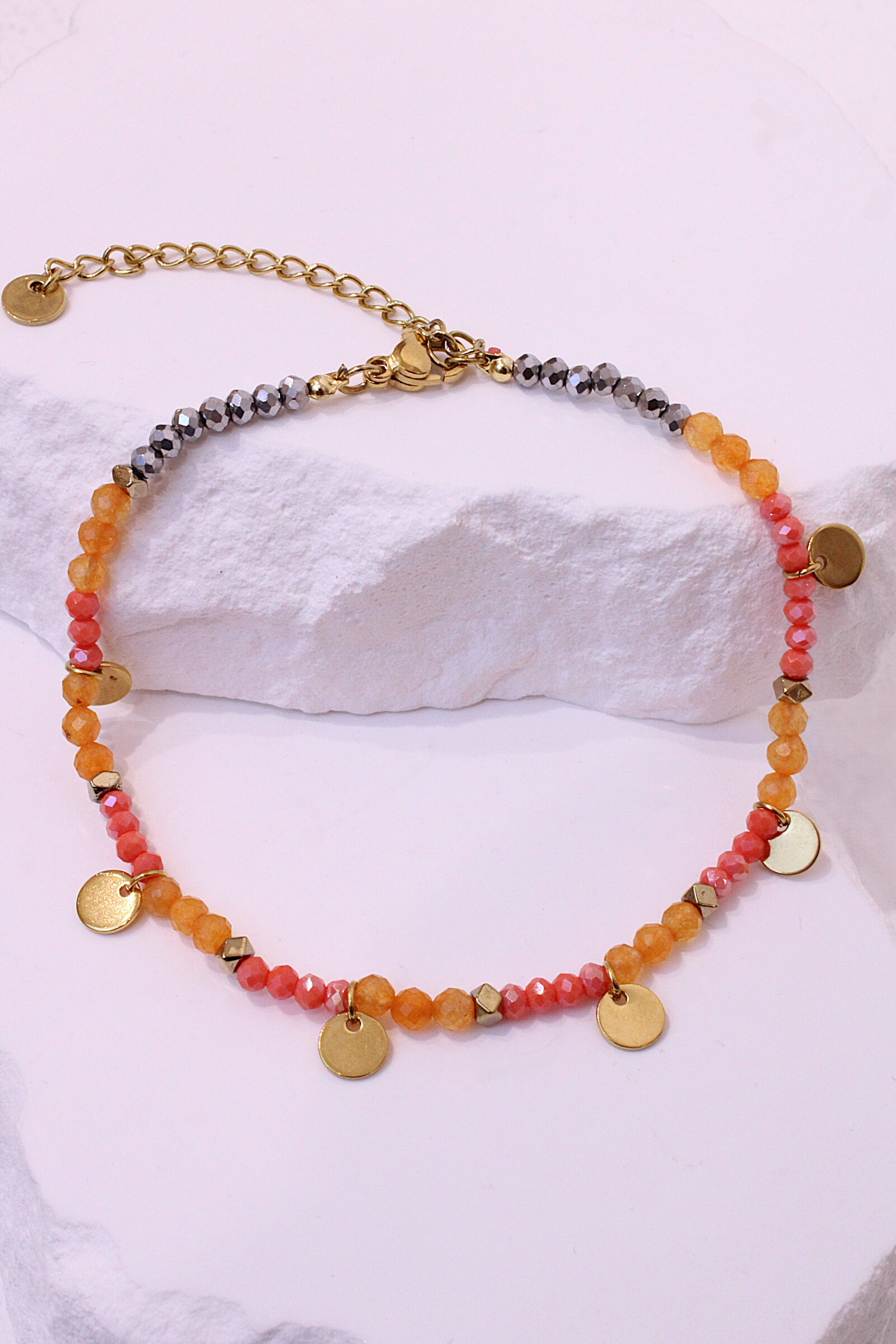 Wholesaler MAISON OKAMI - Akle chain in pearls faceted and golden pampilles