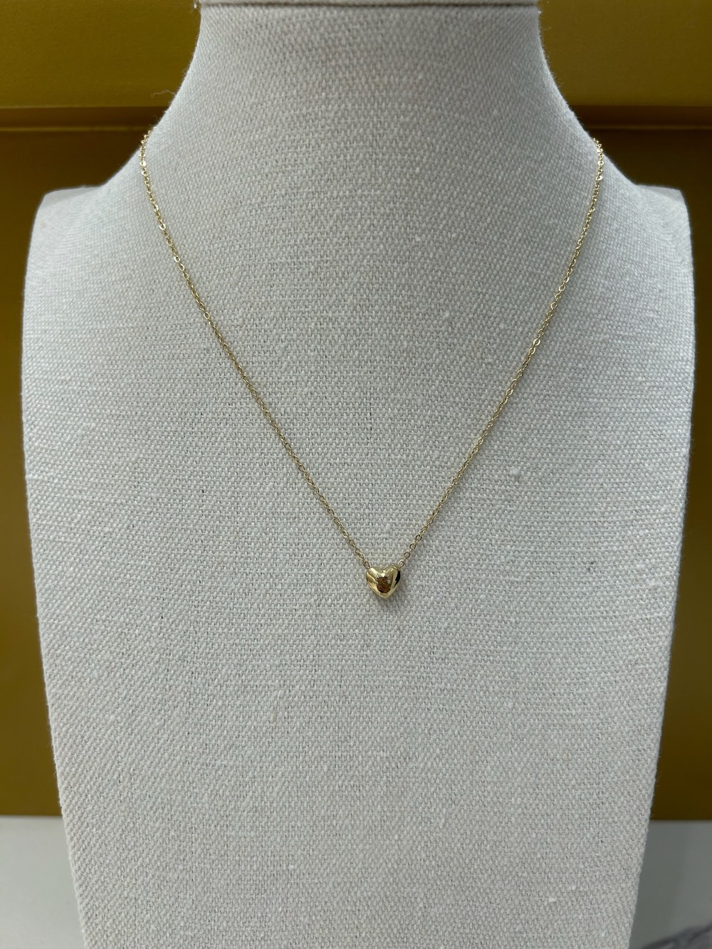 Grossiste MAISON OKAMI - Collier pendentif minimaliste en forme de cœur
