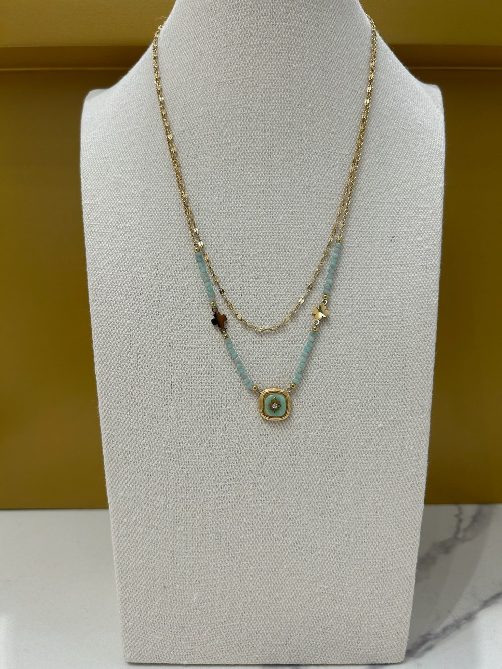 Grossiste MAISON OKAMI - Collier double rangs avec pendentif émaillé et pierres délicates