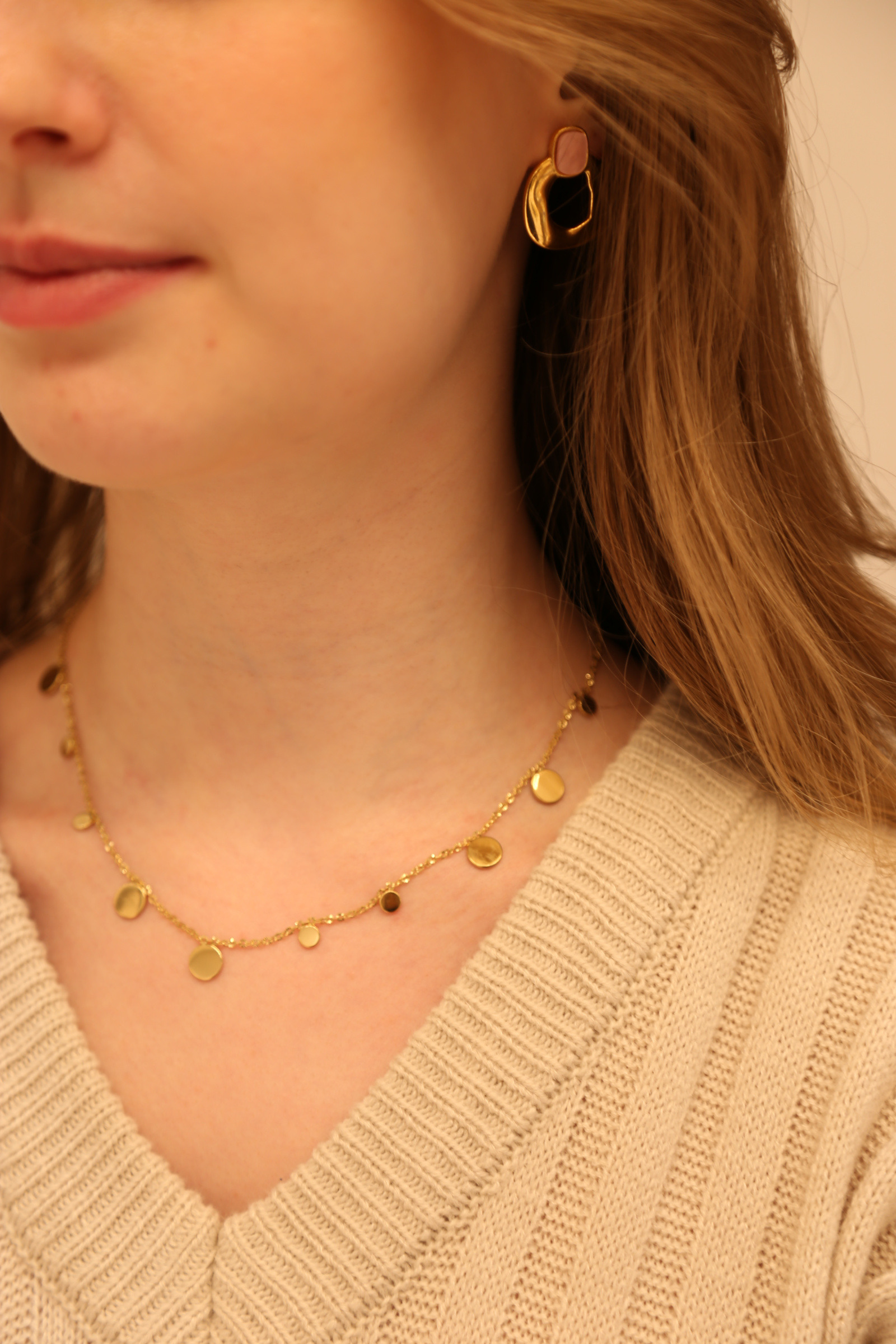 Wholesaler MAISON OKAMI - Choker necklace with minimalist round medallions