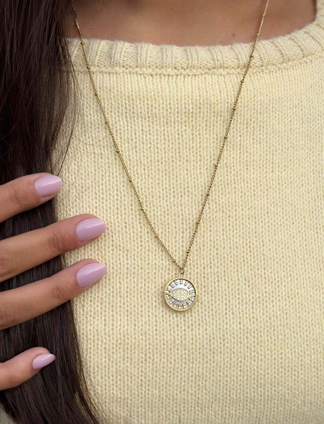 Wholesaler MAISON OKAMI - Mid-length Stainless Steel Necklace with Round Medallion and Convenient Clasp