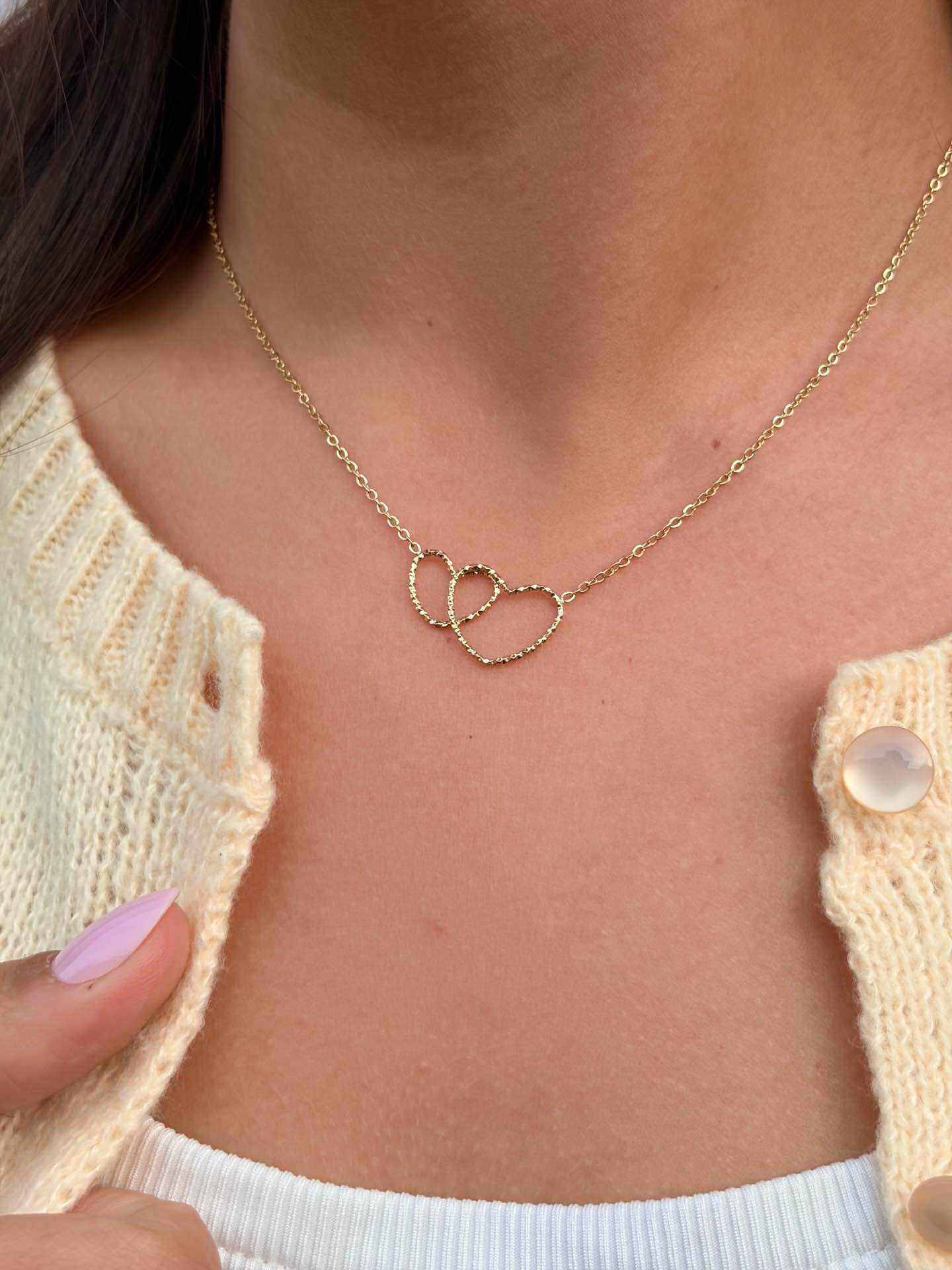 Grossiste MAISON OKAMI - Collier en Acier Inoxydable à Motif Cœurs