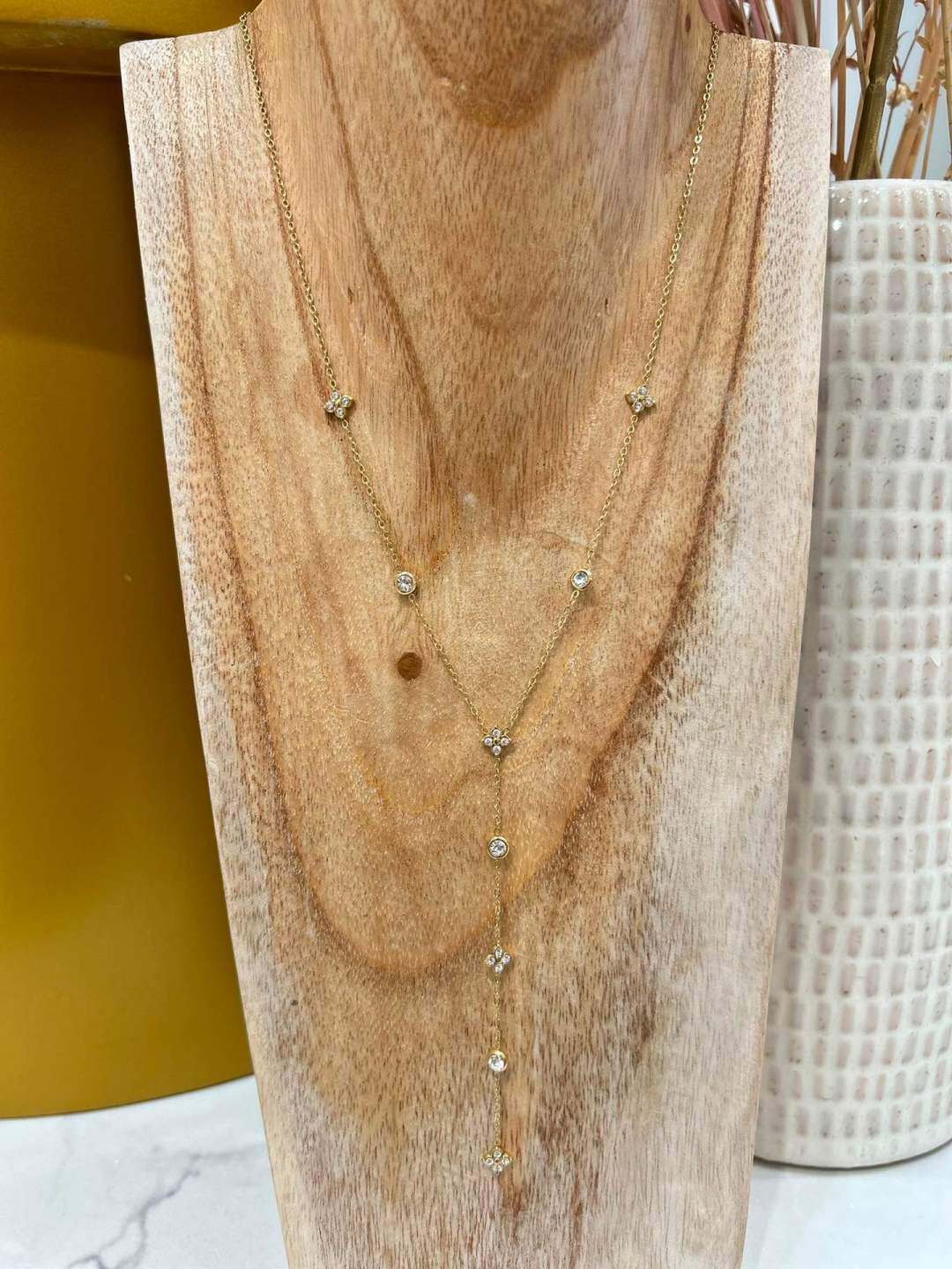 Grossista MAISON OKAMI - Collana a Y con pendenti floreali in acciaio inossidabile