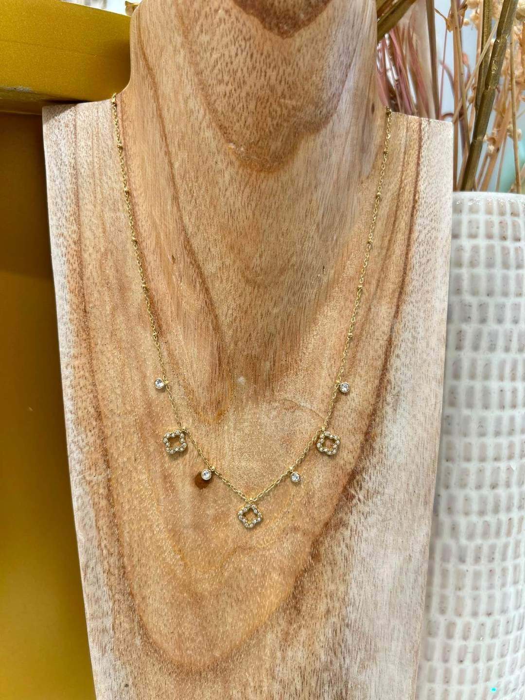 Grossista MAISON OKAMI - Collana a catena con motivi quadrati e zirconi