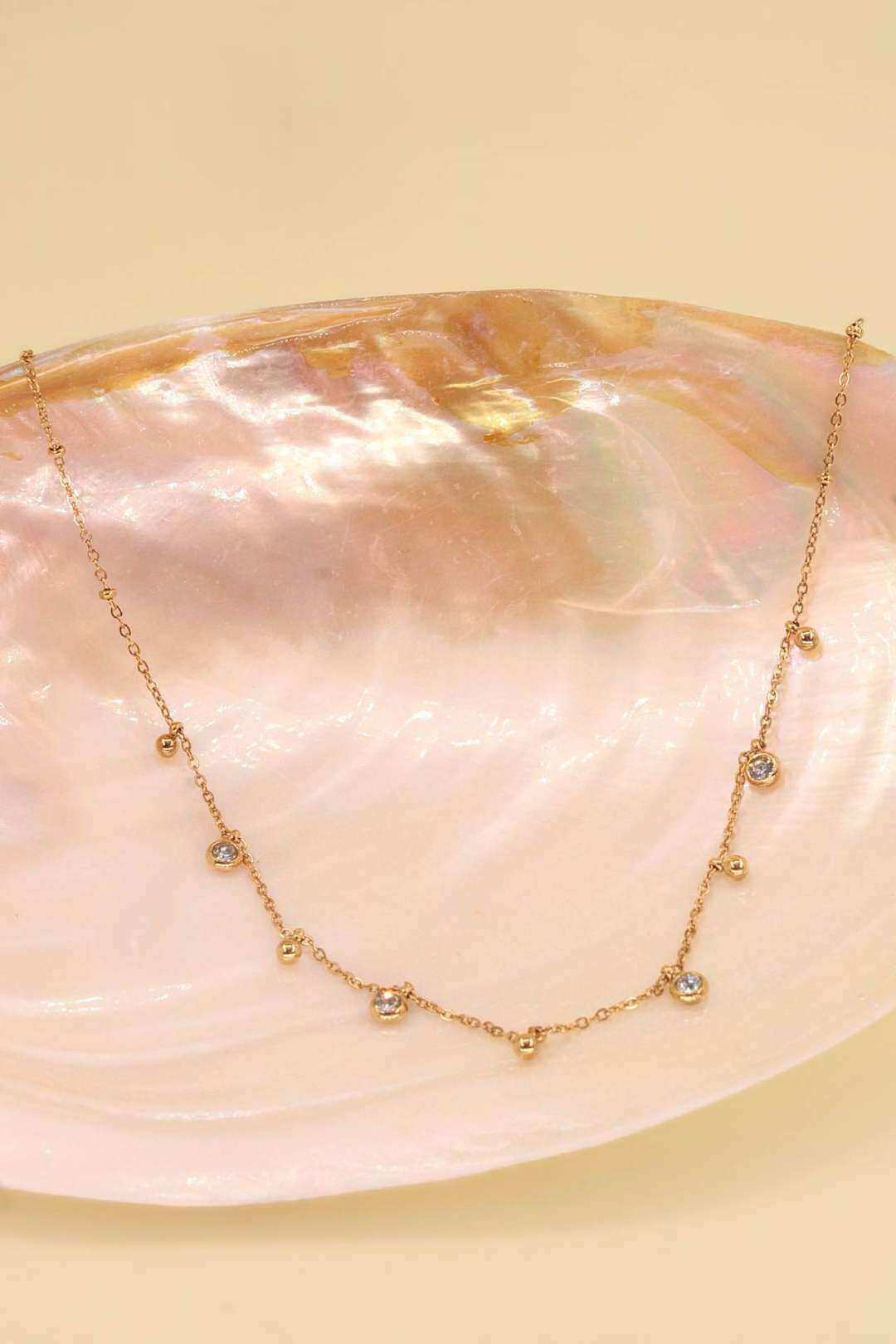 Mayorista MAISON OKAMI - Collar de cadena fina con cuentas y cristales